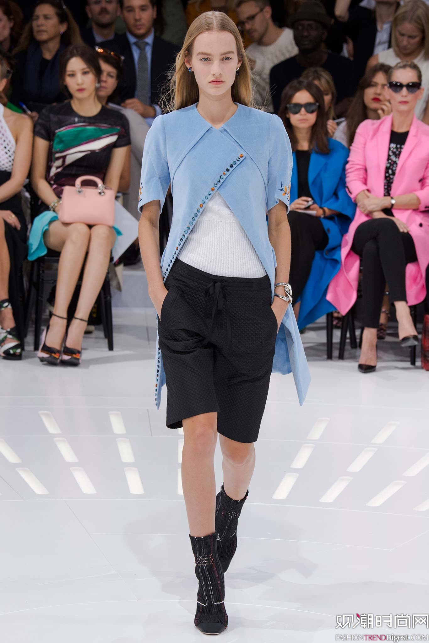 Christian Dior 2015İrbDƬ
