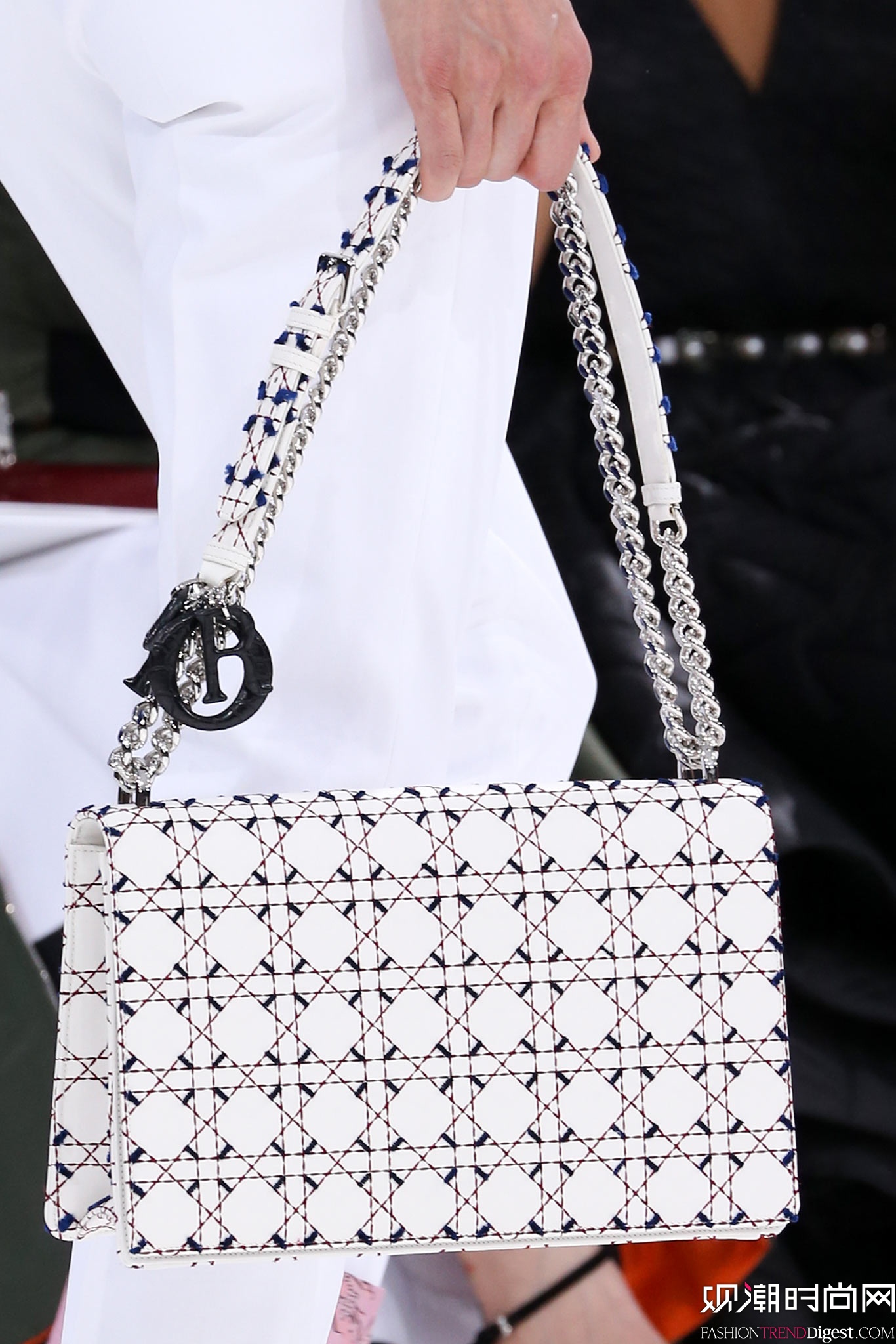 Christian Dior 2015İrbDƬ