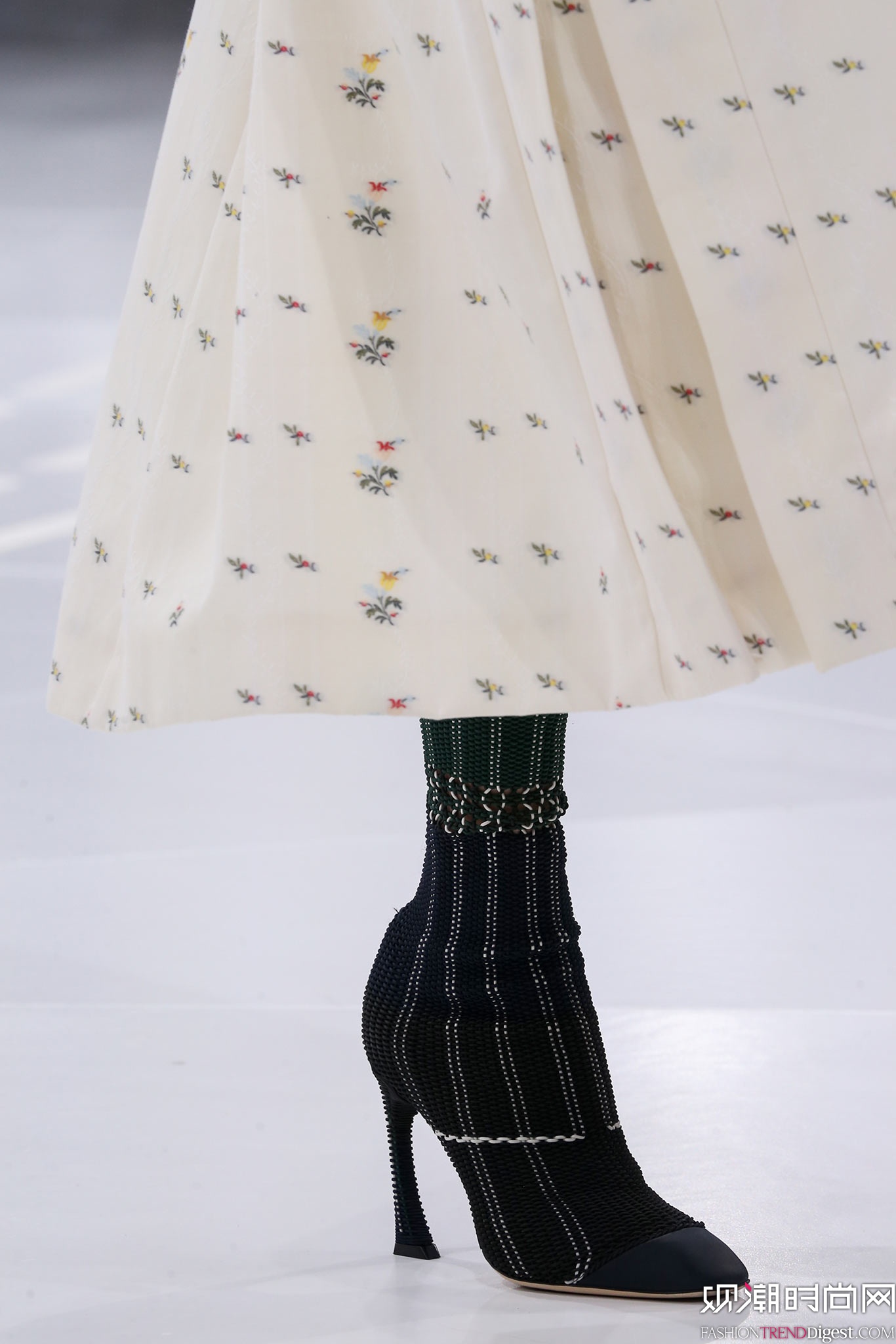 Christian Dior 2015İrbDƬ