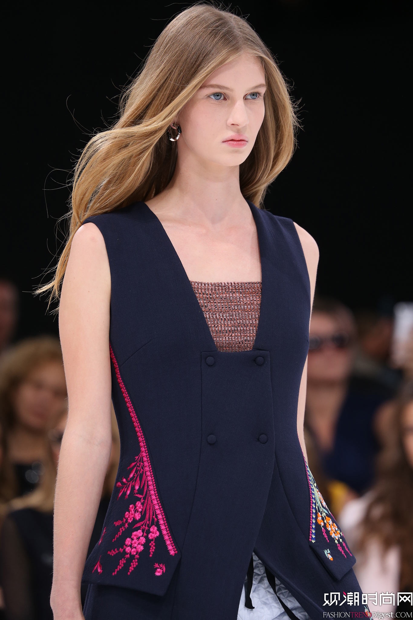 Christian Dior 2015İrbDƬ