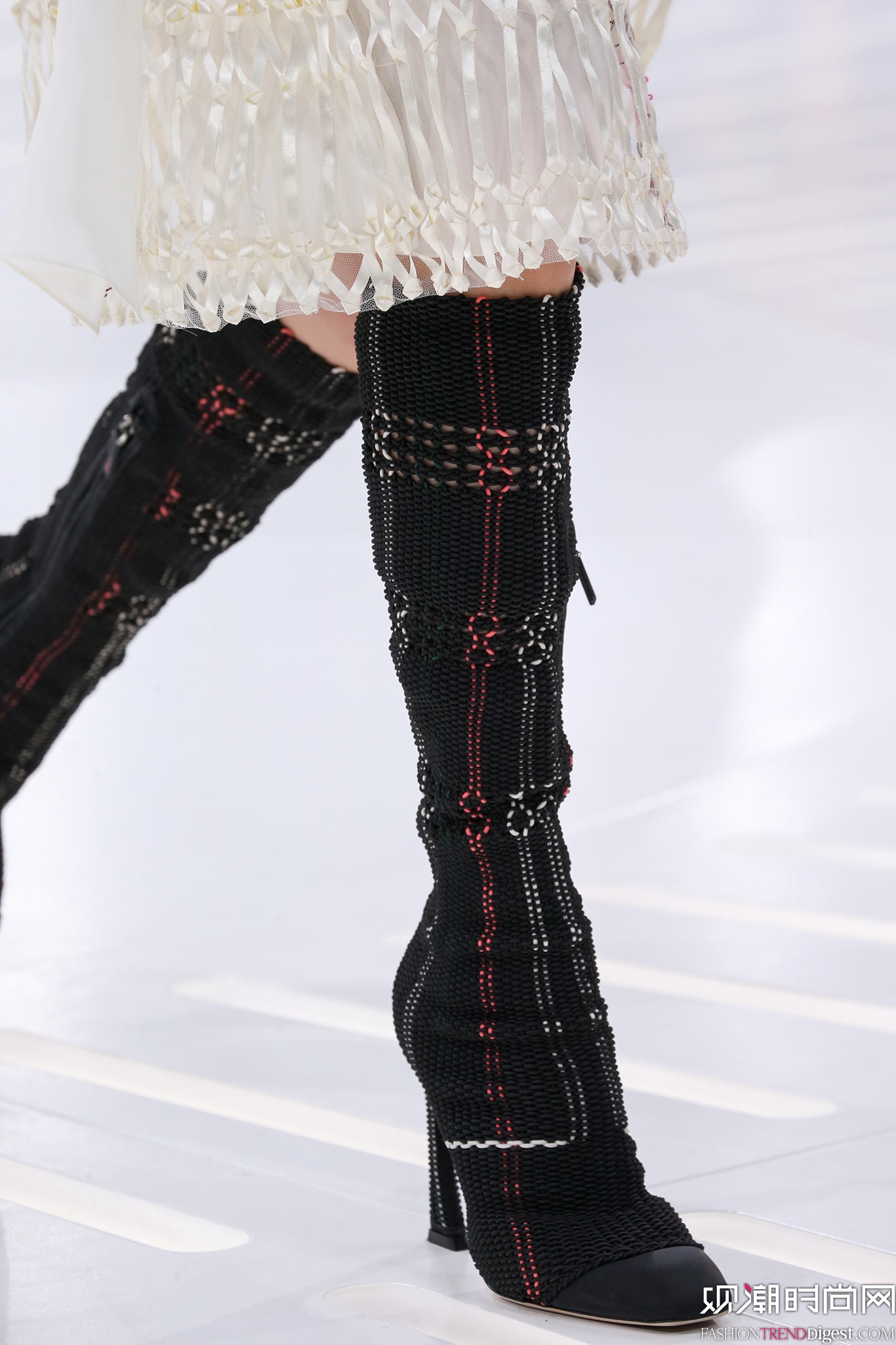 Christian Dior 2015���İ���ʱװ���㳡����ͼƬ