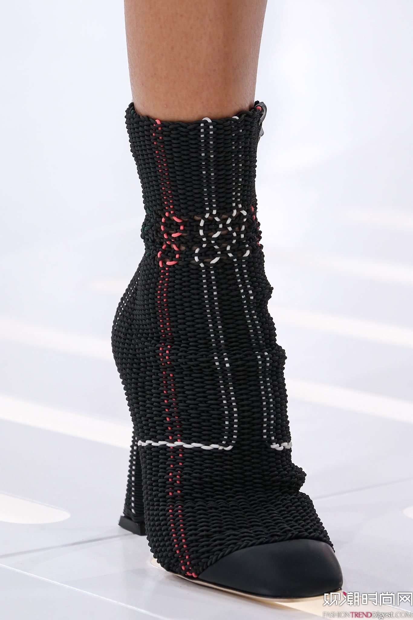 Christian Dior 2015İr(sh)bDƬ
