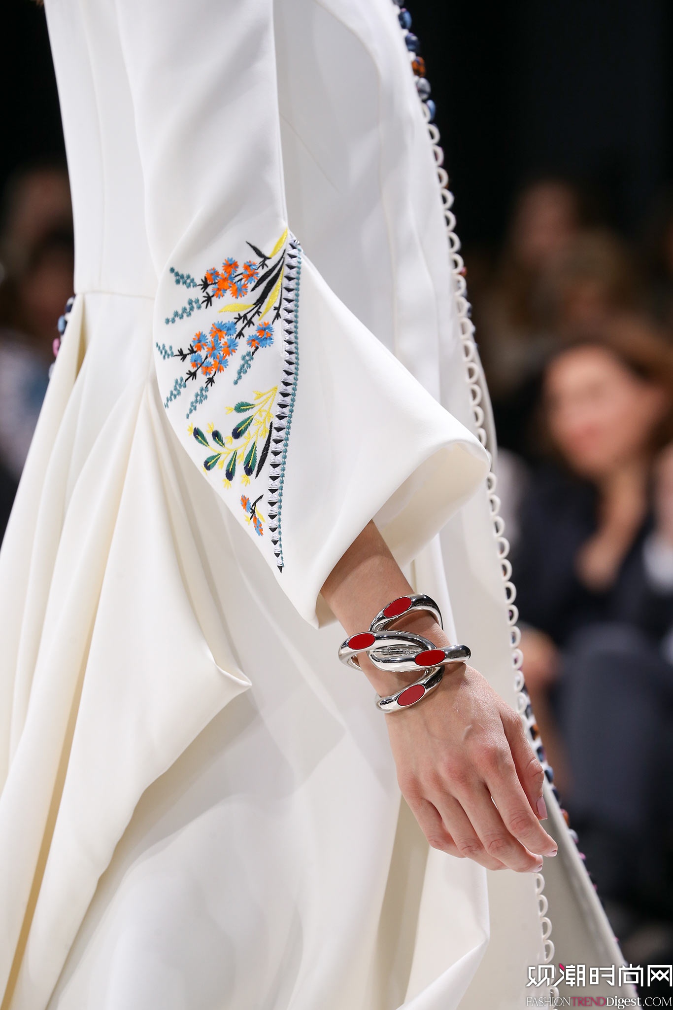 Christian Dior 2015İr(sh)bDƬ