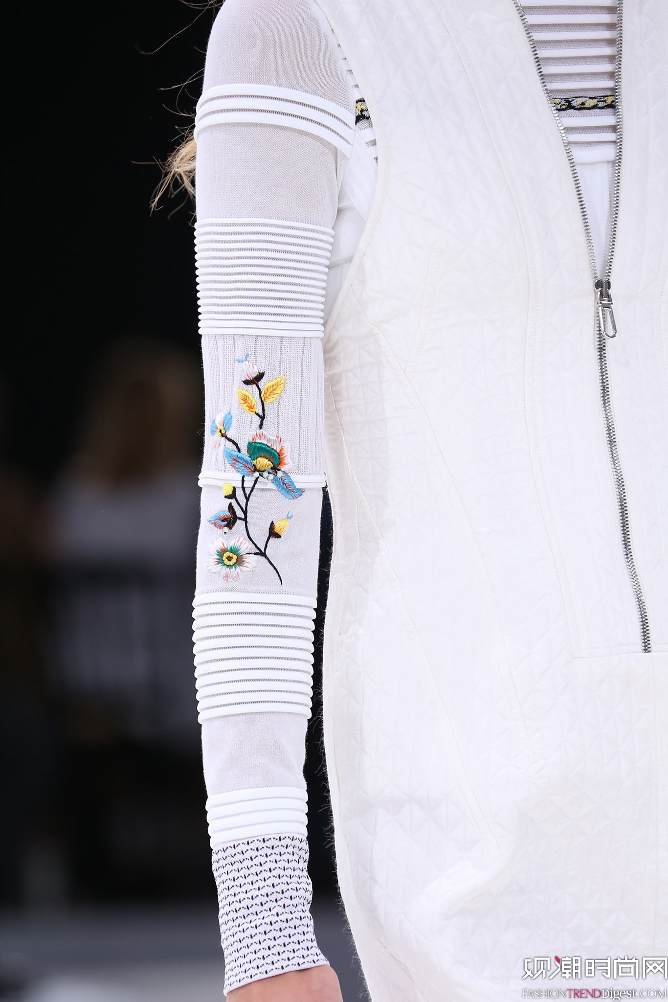 Christian Dior 2015���İ���ʱװ���㳡����ͼƬ