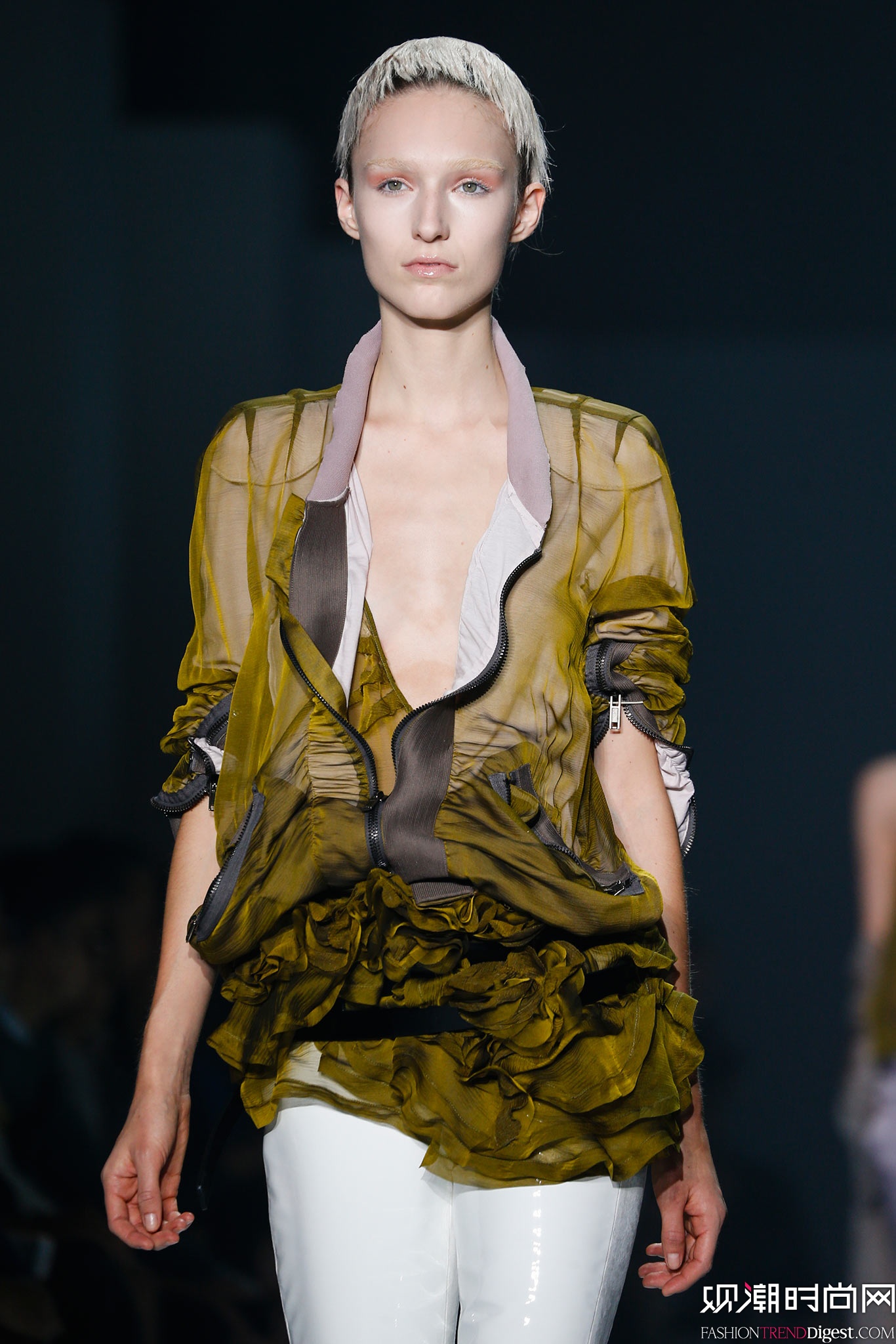 Haider Ackermann 2015İrbDƬ