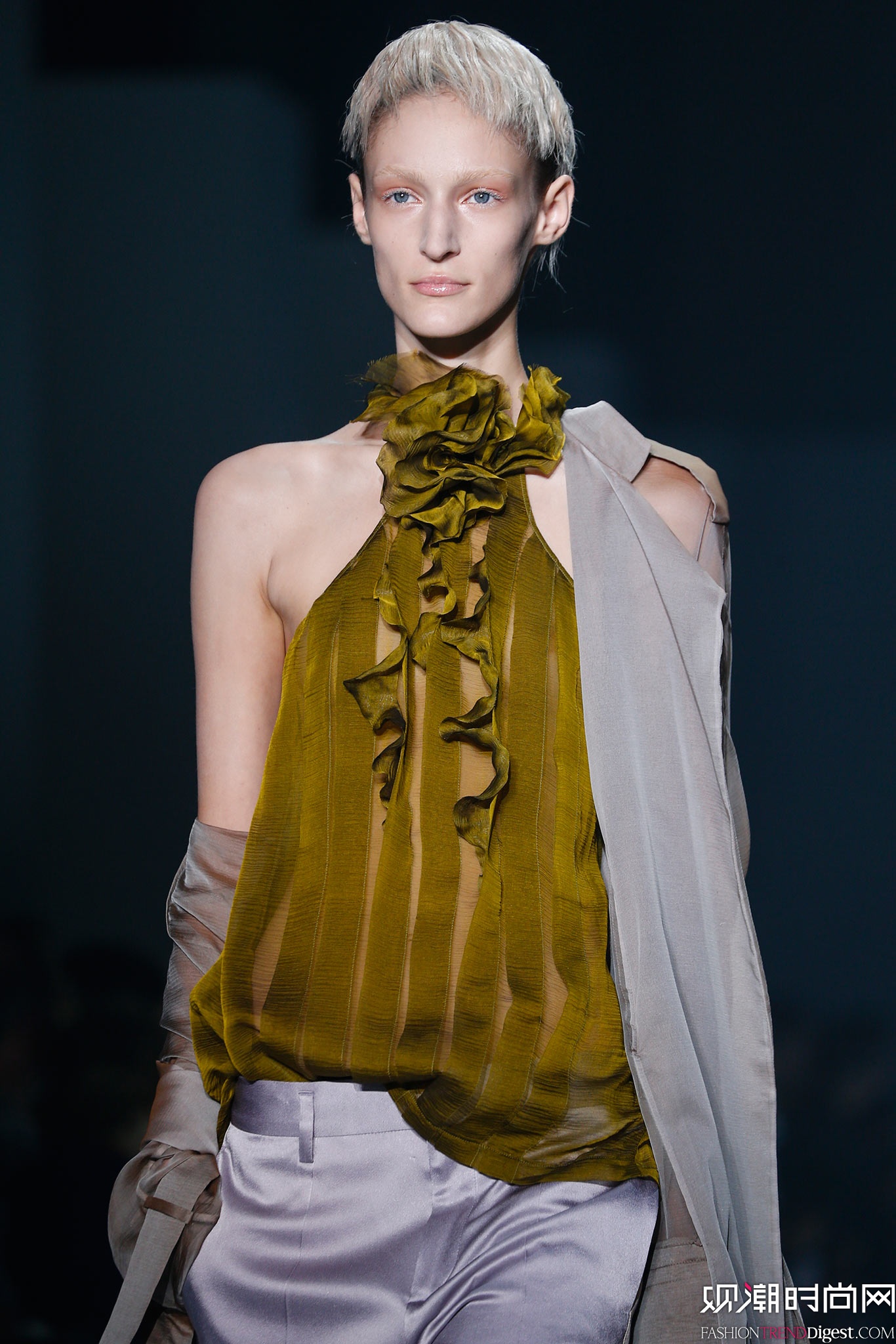 Haider Ackermann 2015İrbDƬ