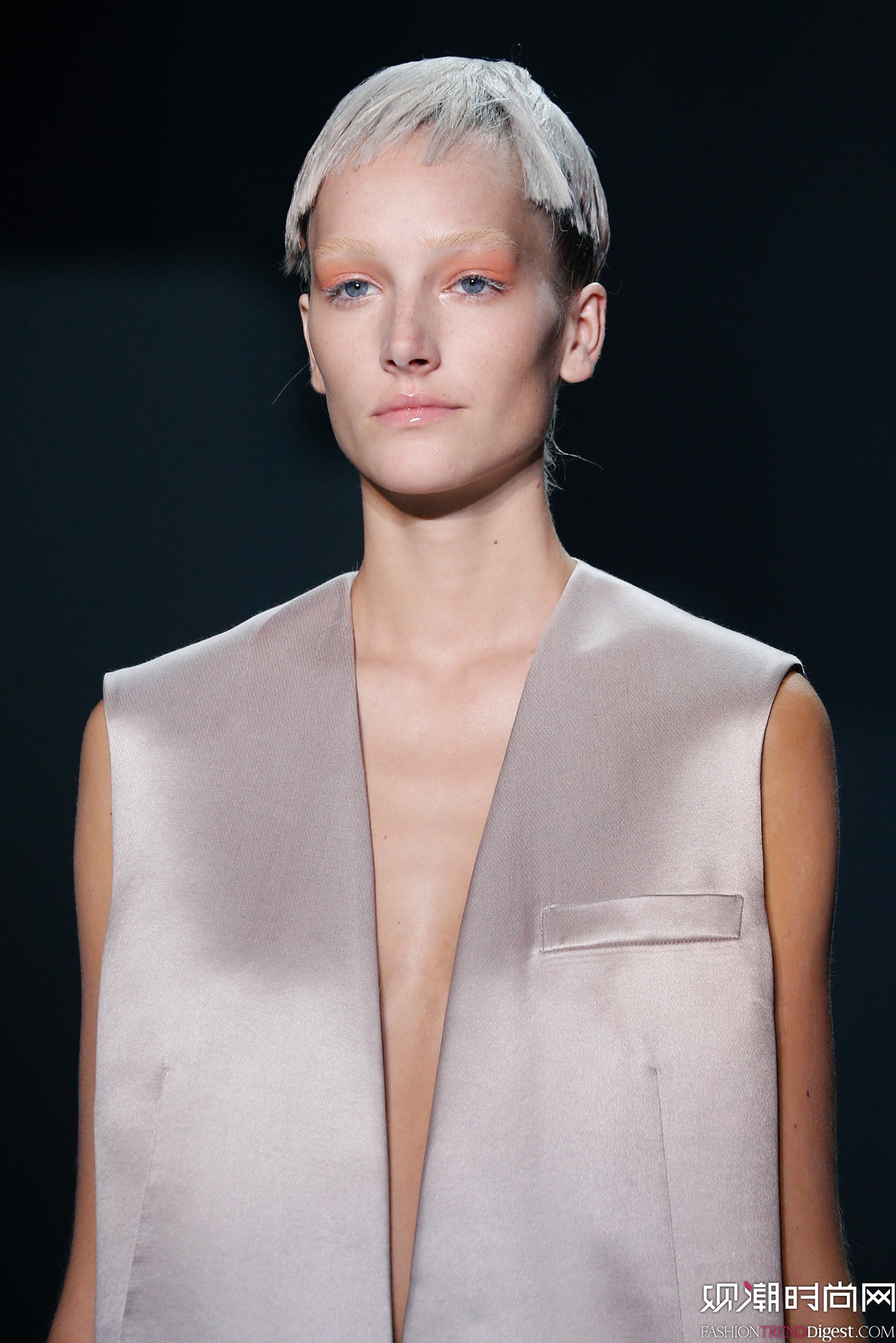 Haider Ackermann 2015İrbDƬ