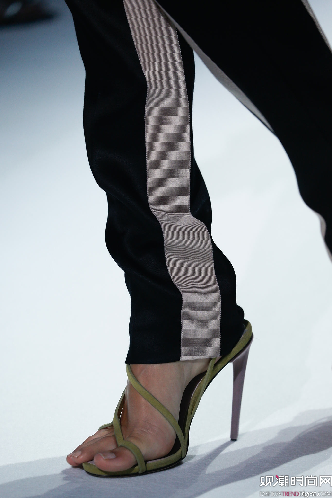 Haider Ackermann 2015İrbDƬ