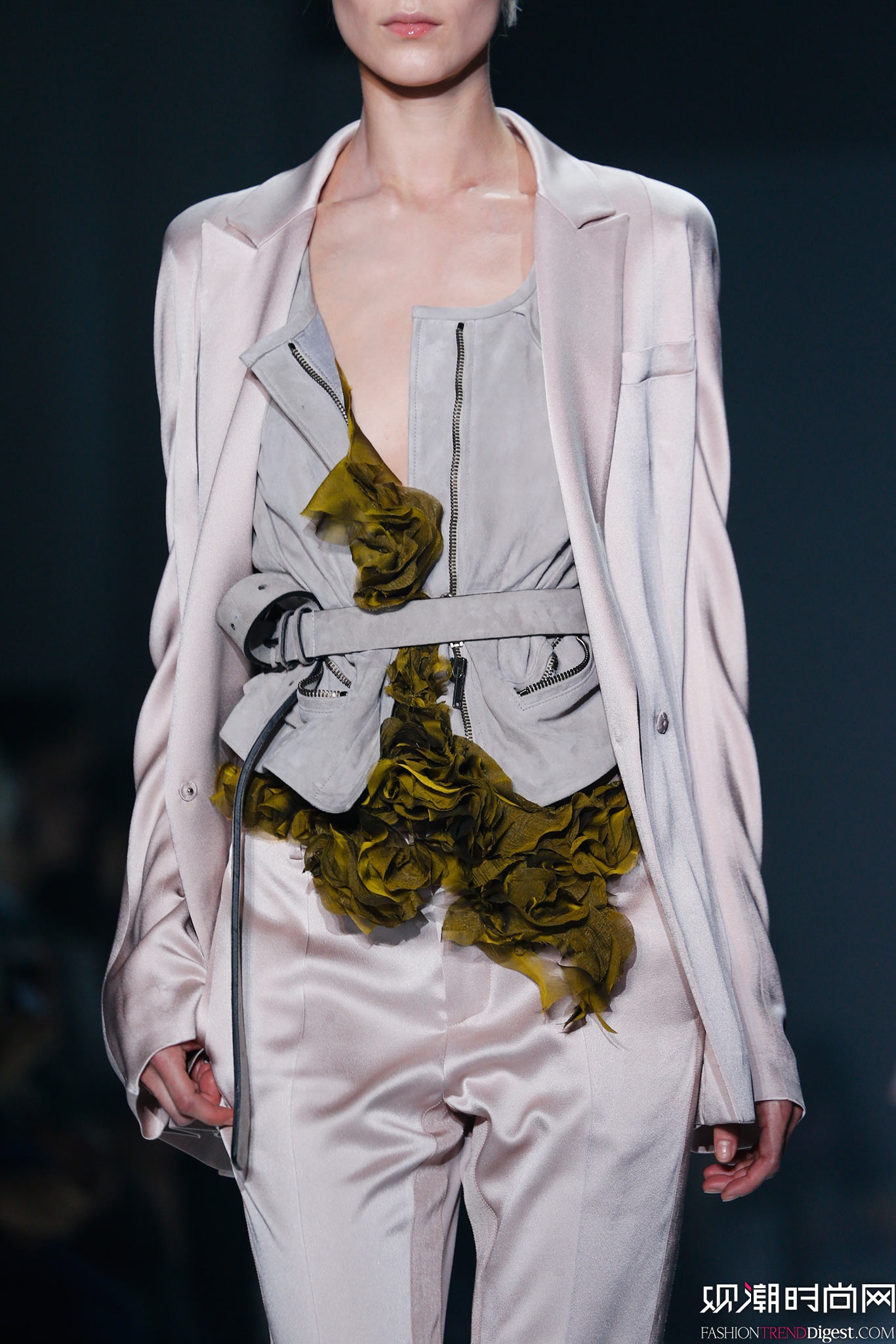 Haider Ackermann 2015İrbDƬ