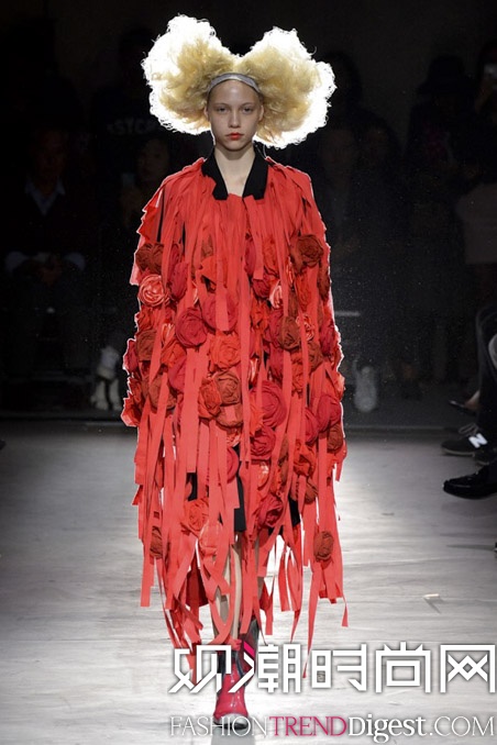 Comme Des Garçons 2015İŮװ㳡ͼƬ