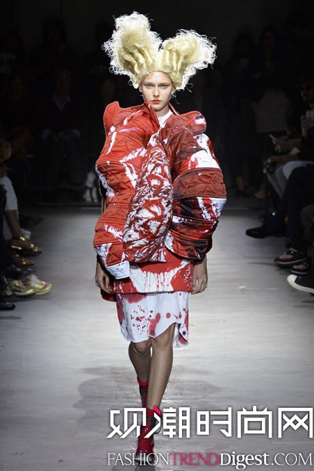 Comme Des Garçons 2015İŮװ㳡ͼƬ