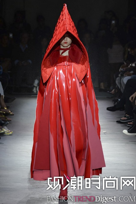 Comme Des Garçons 2015İŮװ㳡ͼƬ