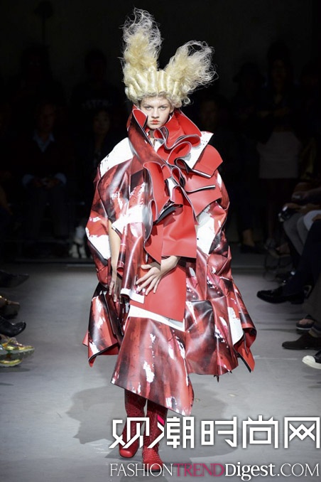 Comme Des Garçons 2015İŮװ㳡ͼƬ