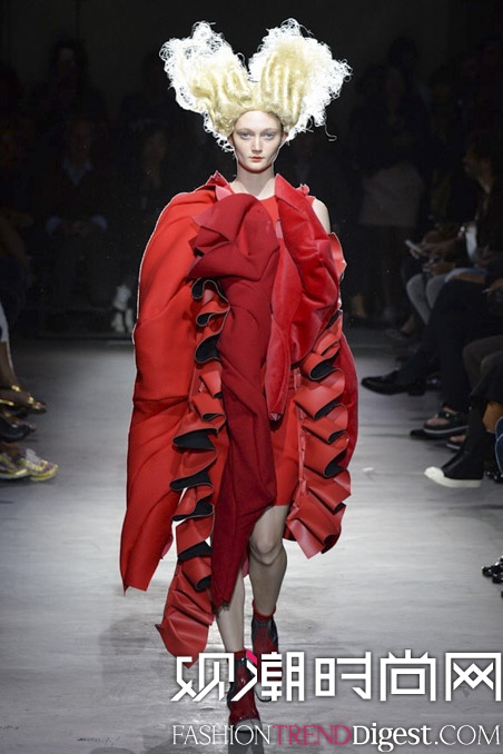 Comme Des Garçons 2015İŮװ㳡ͼƬ