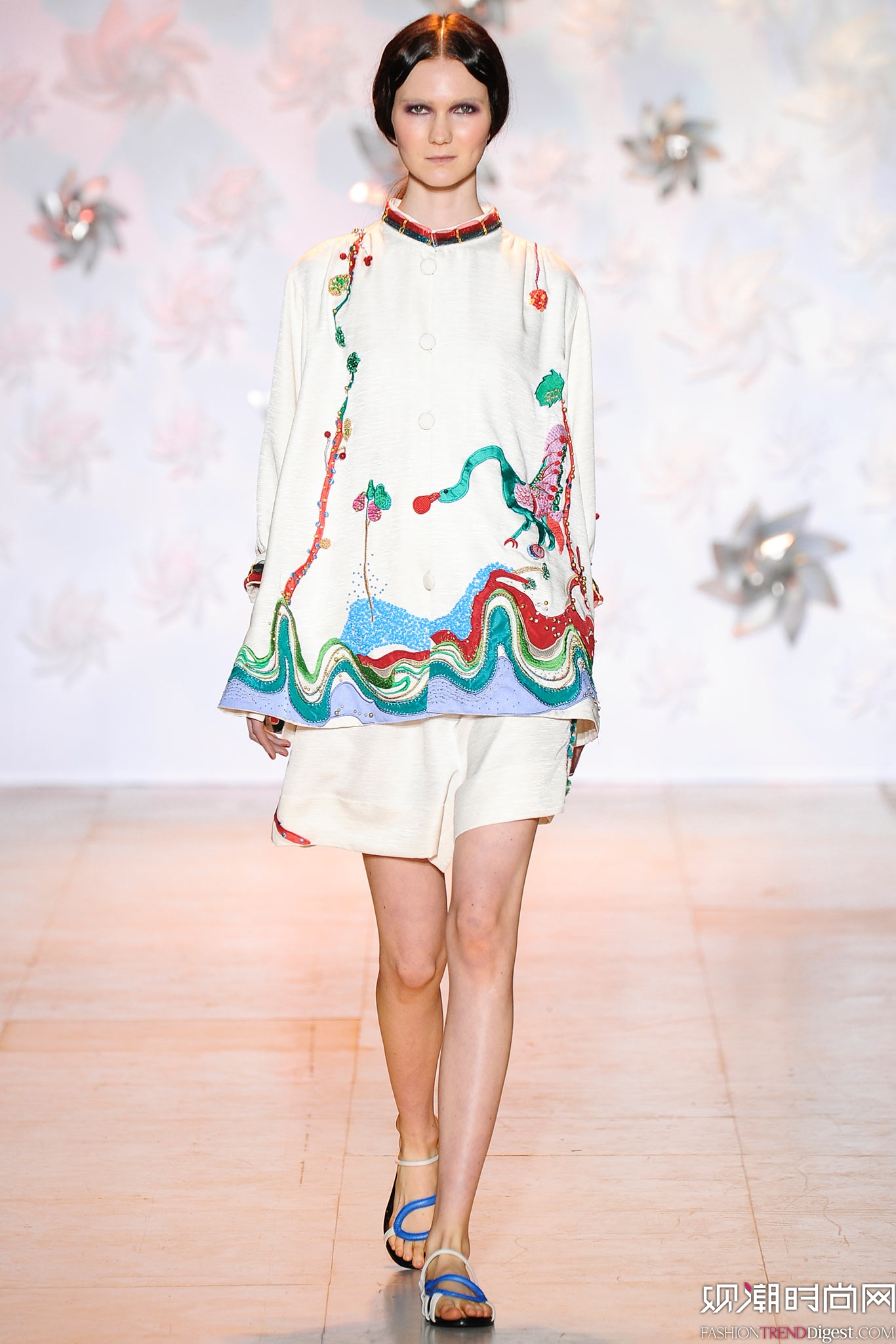 Tsumori Chisato 2015İʱװŮװ㳡ͼƬ