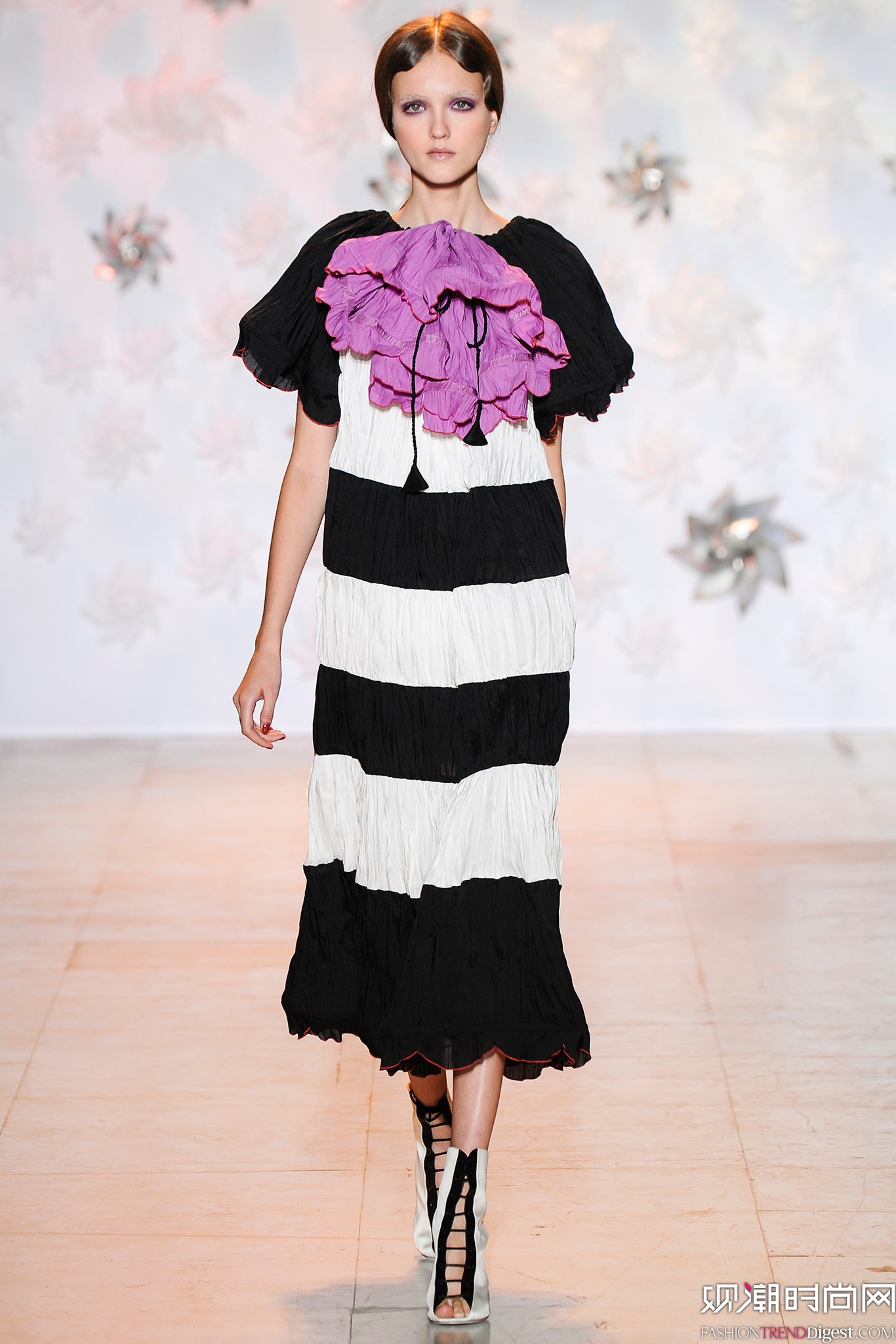 Tsumori Chisato 2015İʱװŮװ㳡ͼƬ