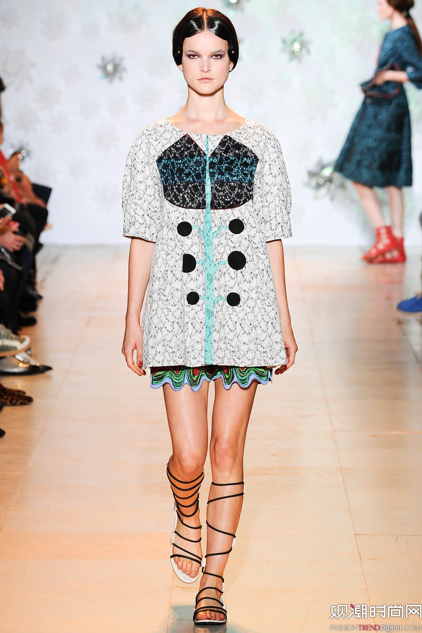 Tsumori Chisato 2015İʱװŮװ㳡ͼƬ