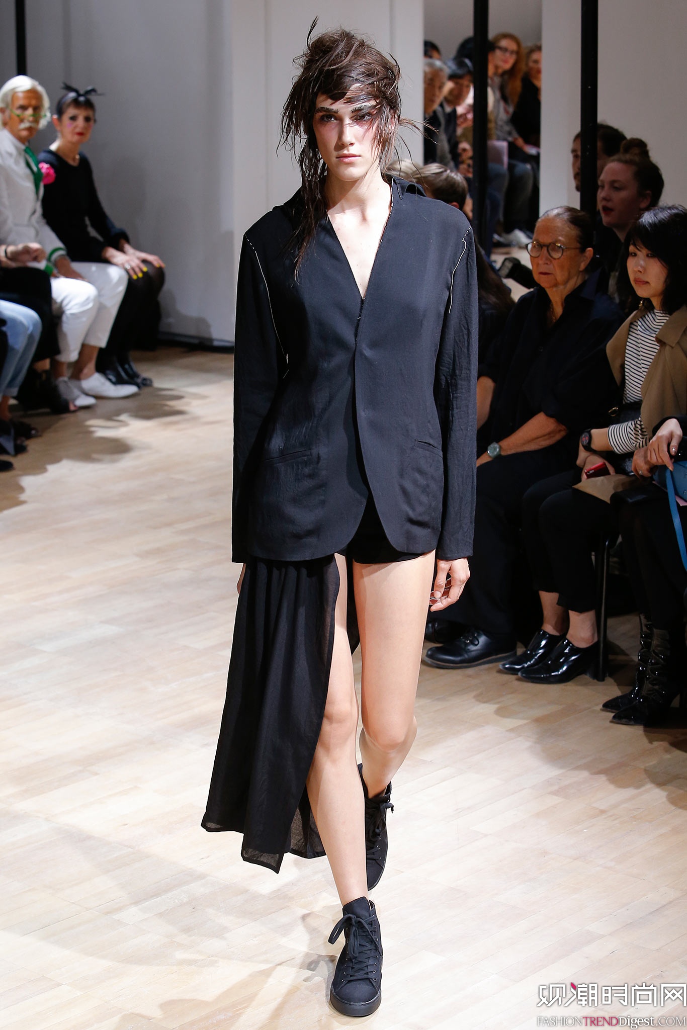 Yohji Yamamoto 2015İʱװ㳡ͼƬ