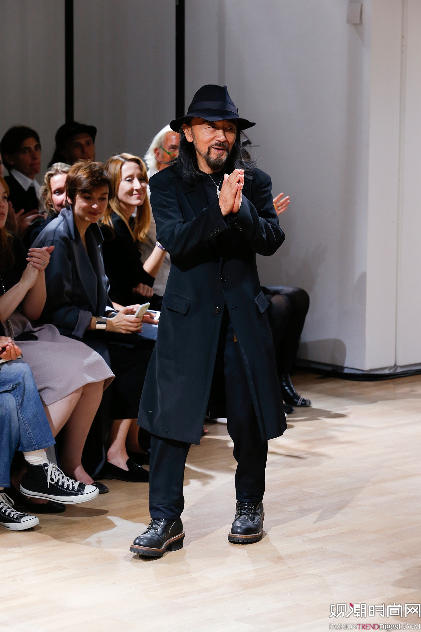 Yohji Yamamoto 2015İʱװ㳡ͼƬ