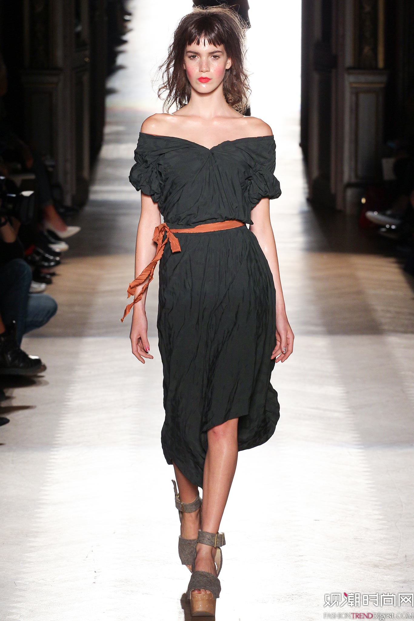 Vivienne Westwood 2015İrbDƬ