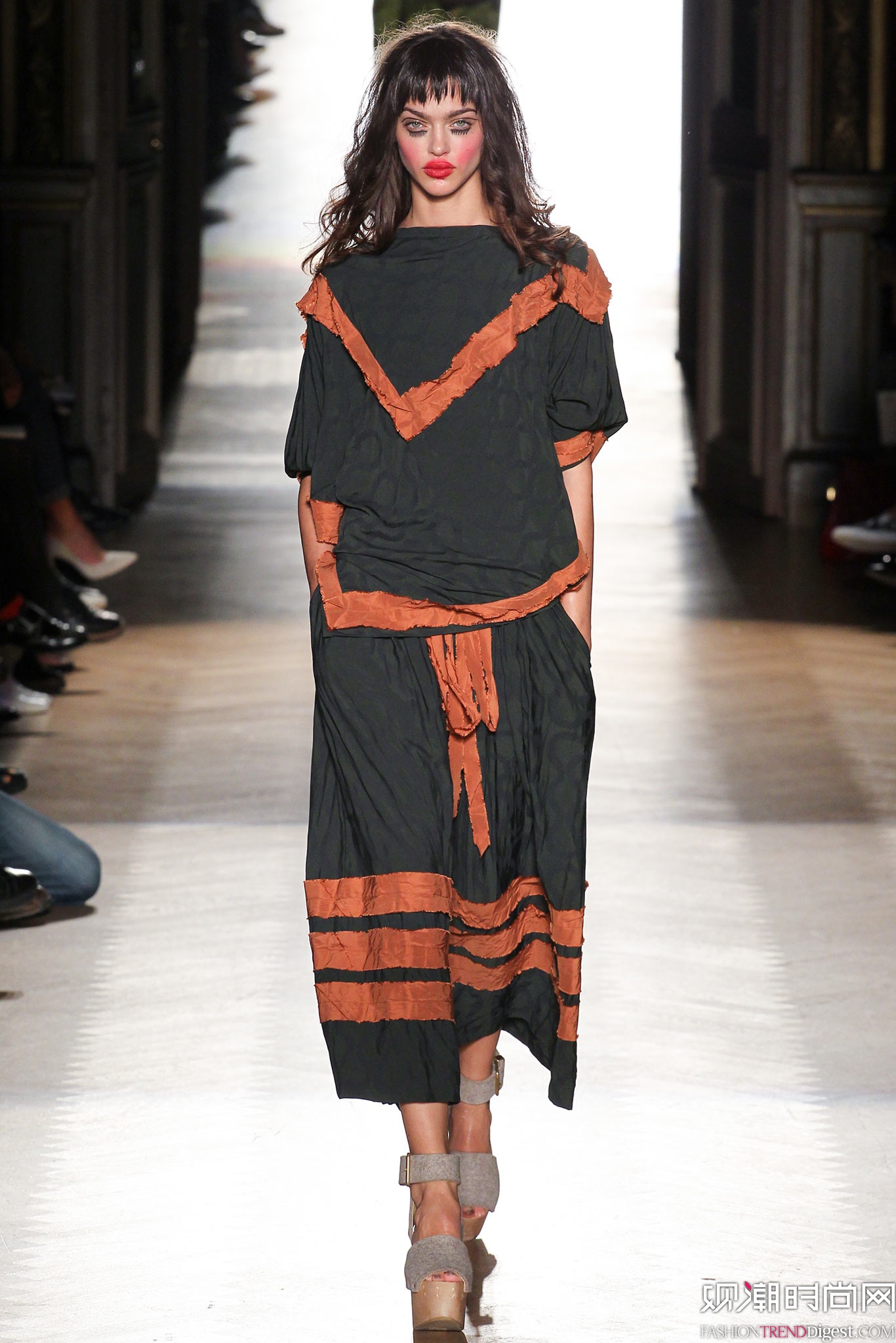 Vivienne Westwood 2015İrbDƬ