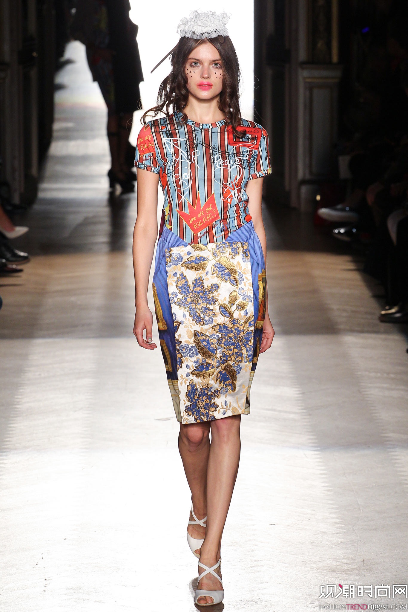 Vivienne Westwood 2015İrbDƬ