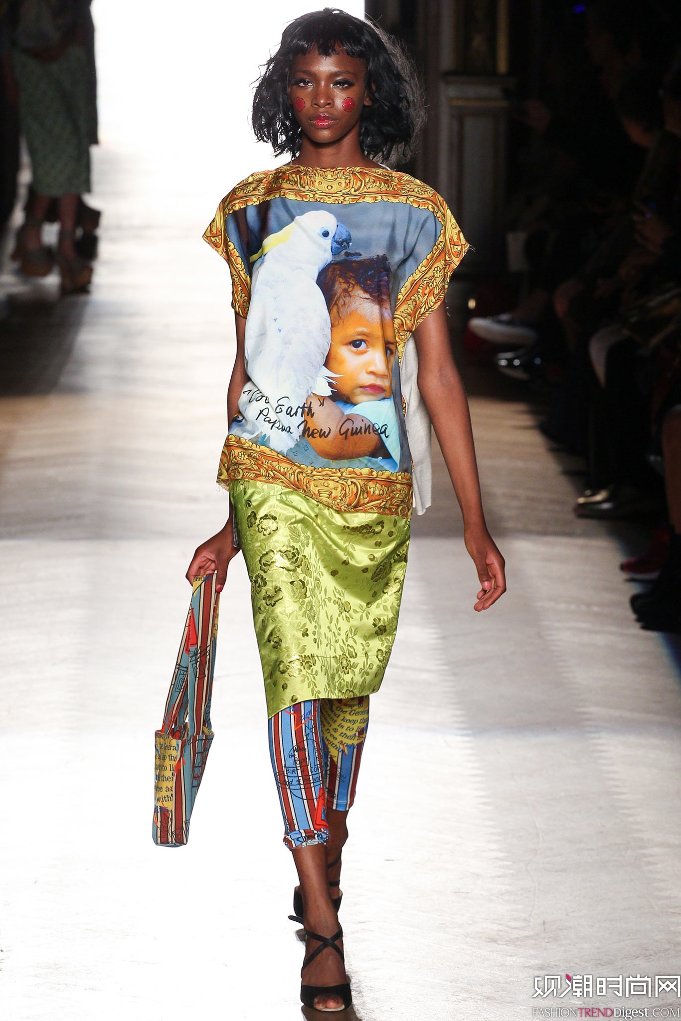 Vivienne Westwood 2015İrbDƬ