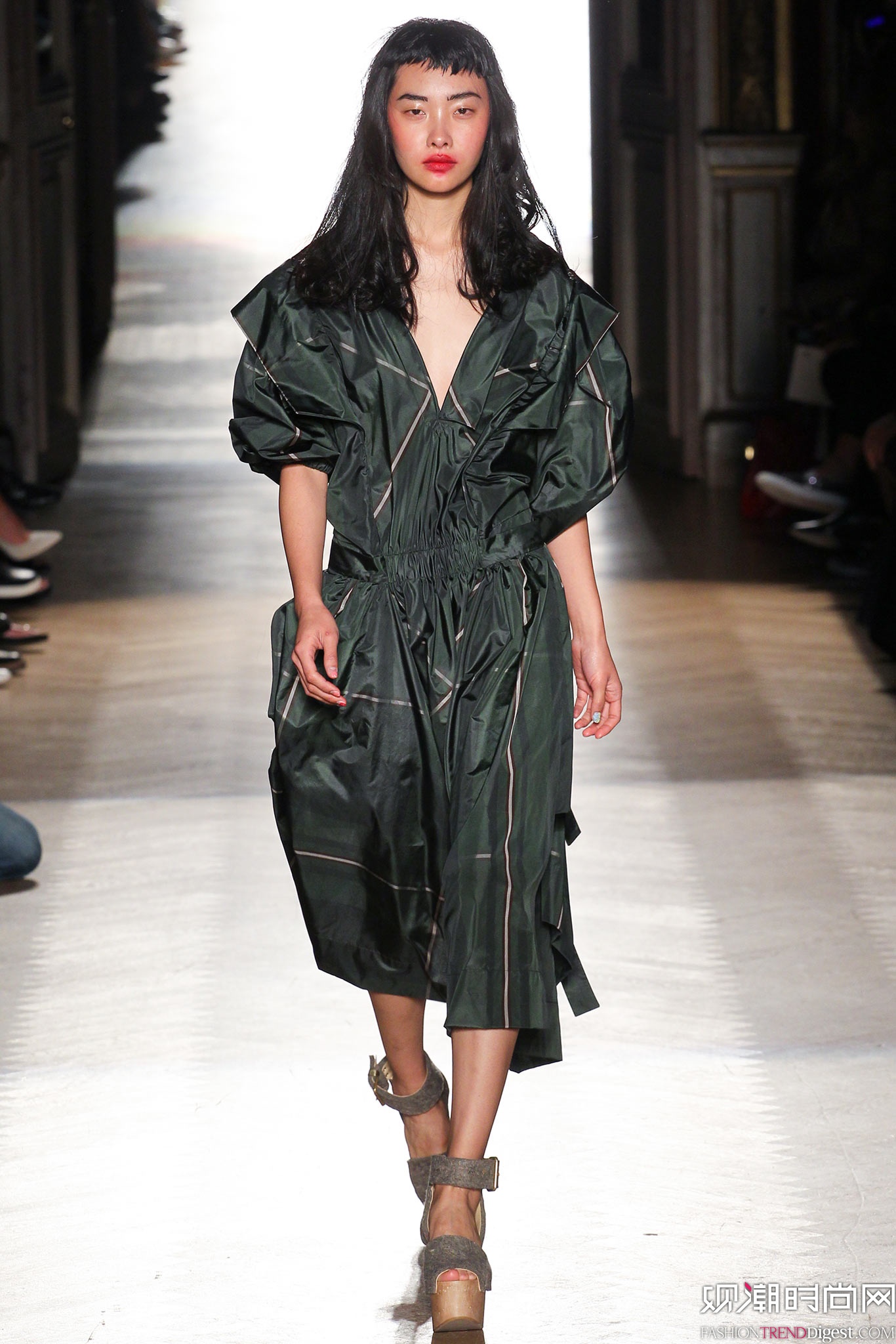 Vivienne Westwood 2015İrbDƬ