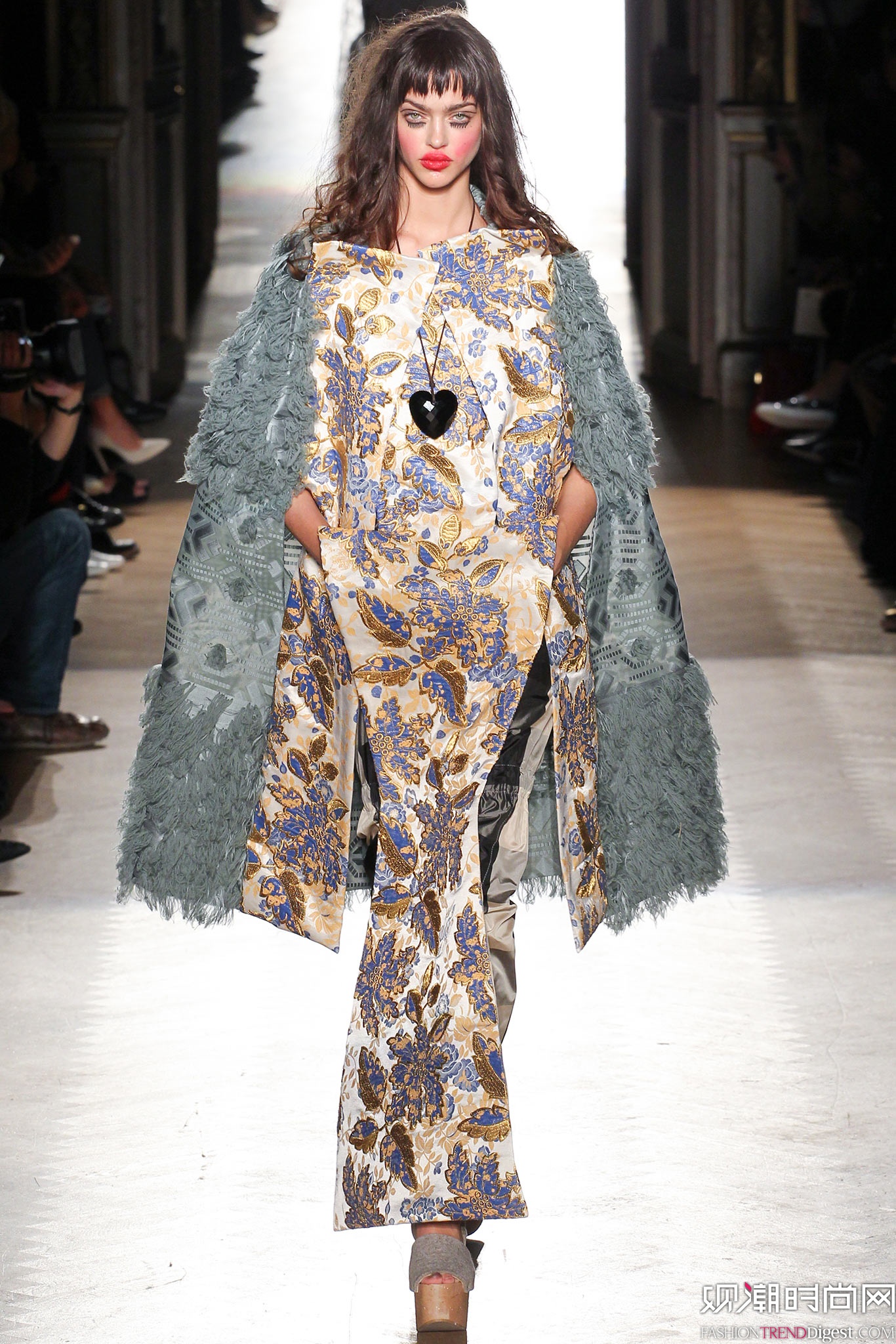 Vivienne Westwood 2015���İ���r(sh��)�b�����(ch��ng)����DƬ