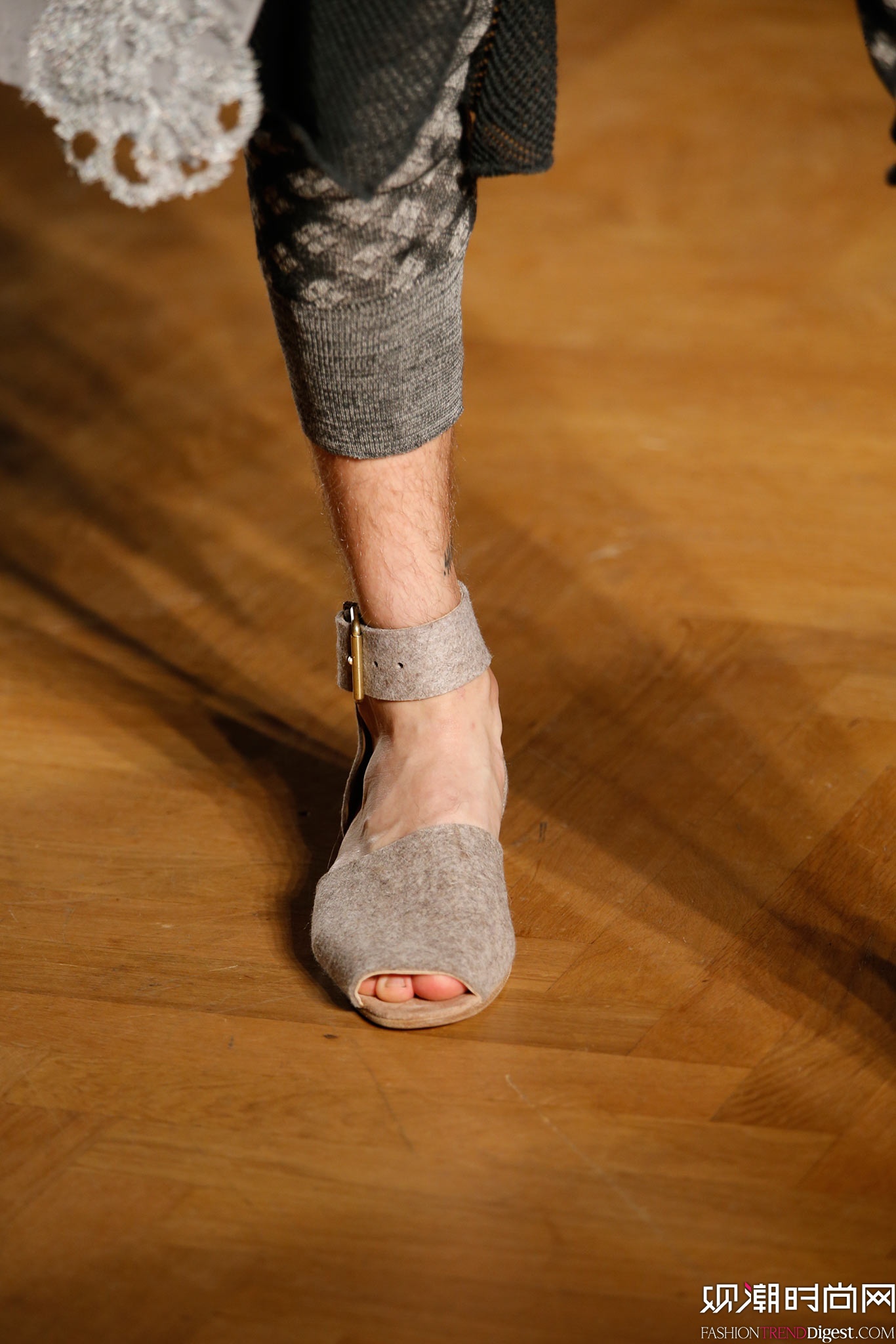 Vivienne Westwood 2015���İ���ʱװ���㳡����ͼƬ