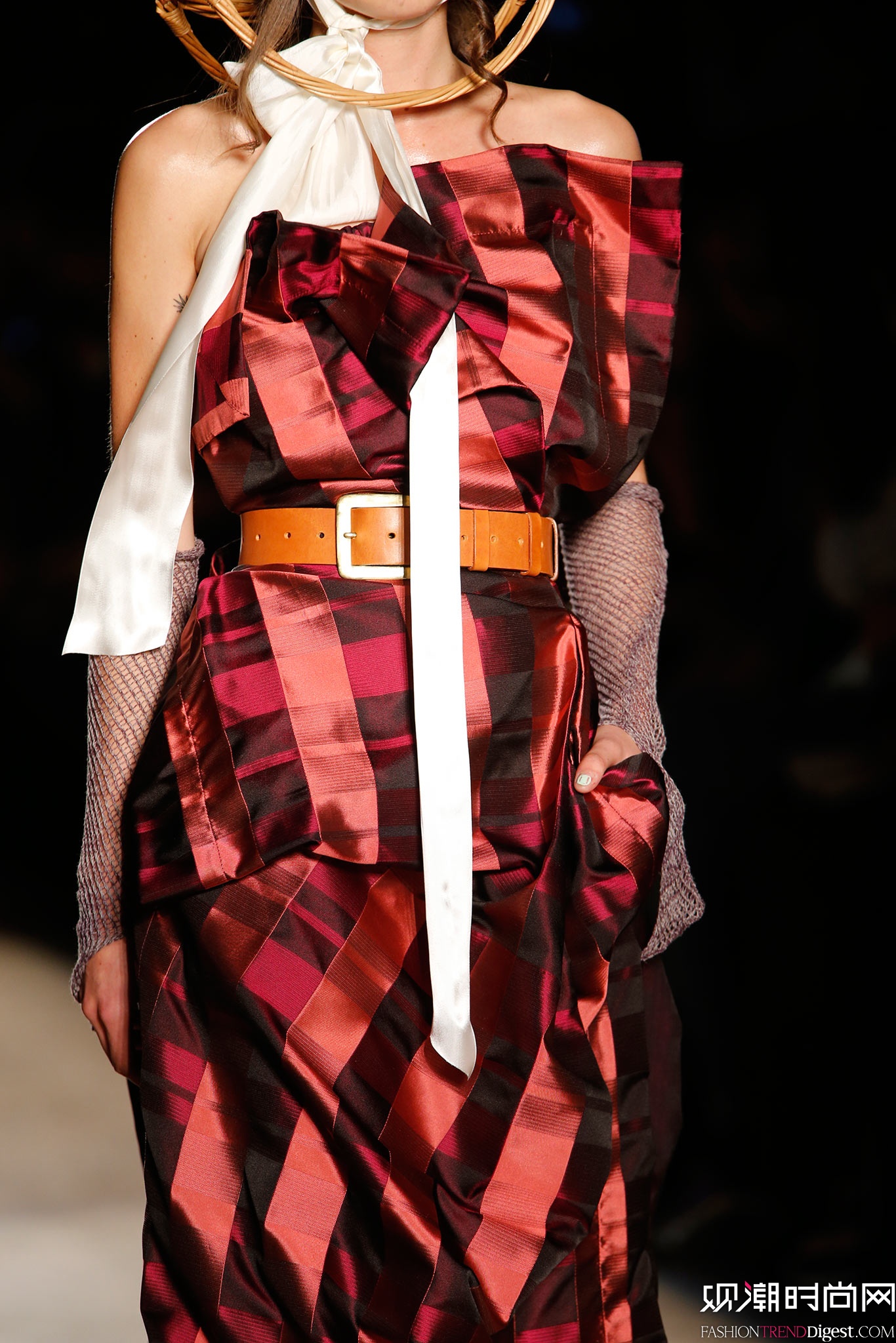 Vivienne Westwood 2015���İ���ʱװ���㳡����ͼƬ