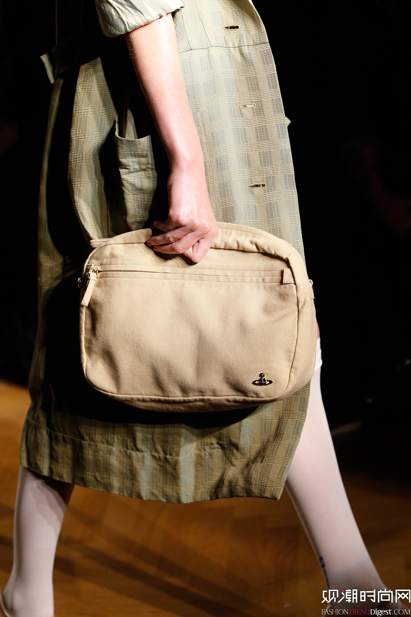 Vivienne Westwood 2015���İ���ʱװ���㳡����ͼƬ