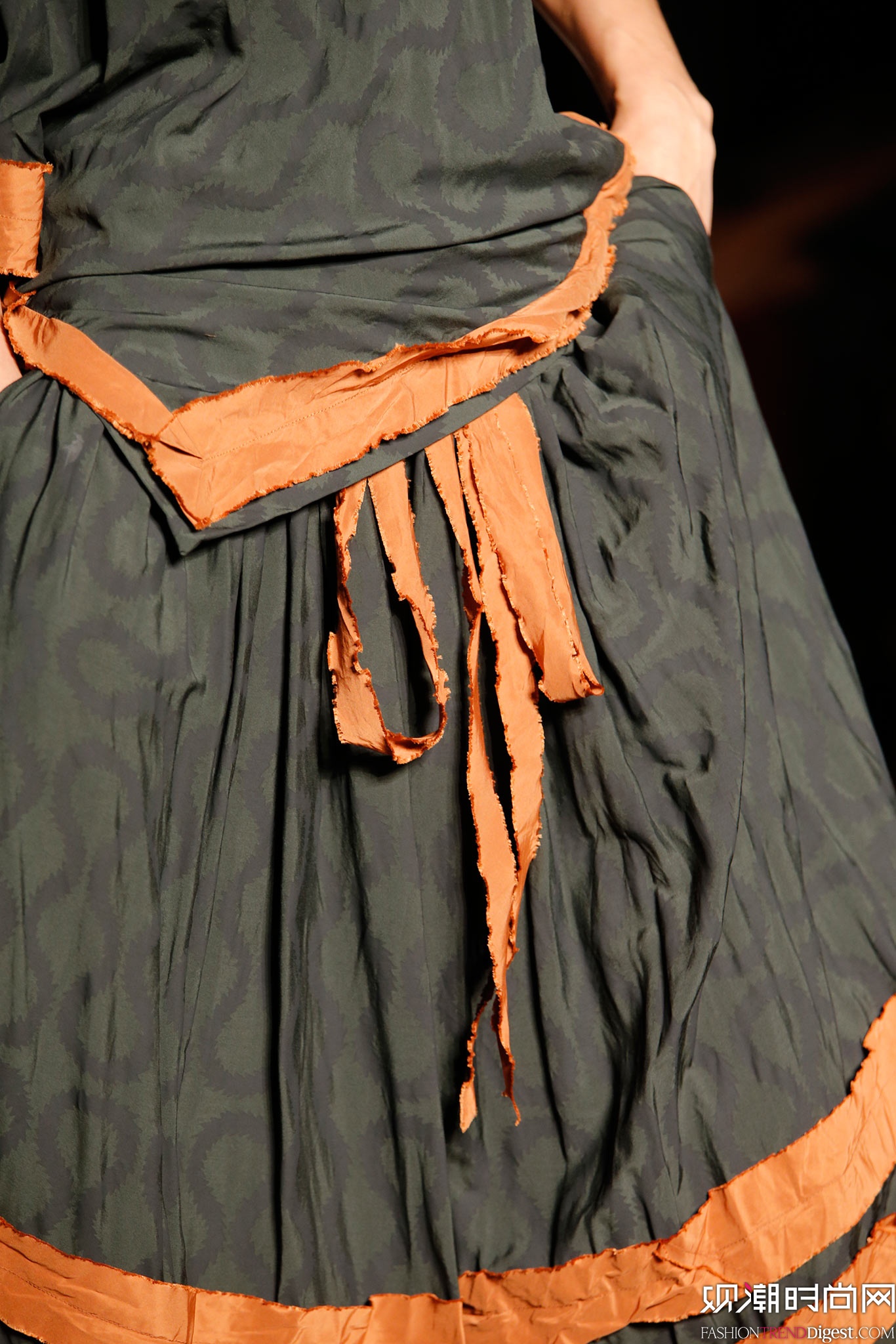 Vivienne Westwood 2015���İ���ʱװ���㳡����ͼƬ