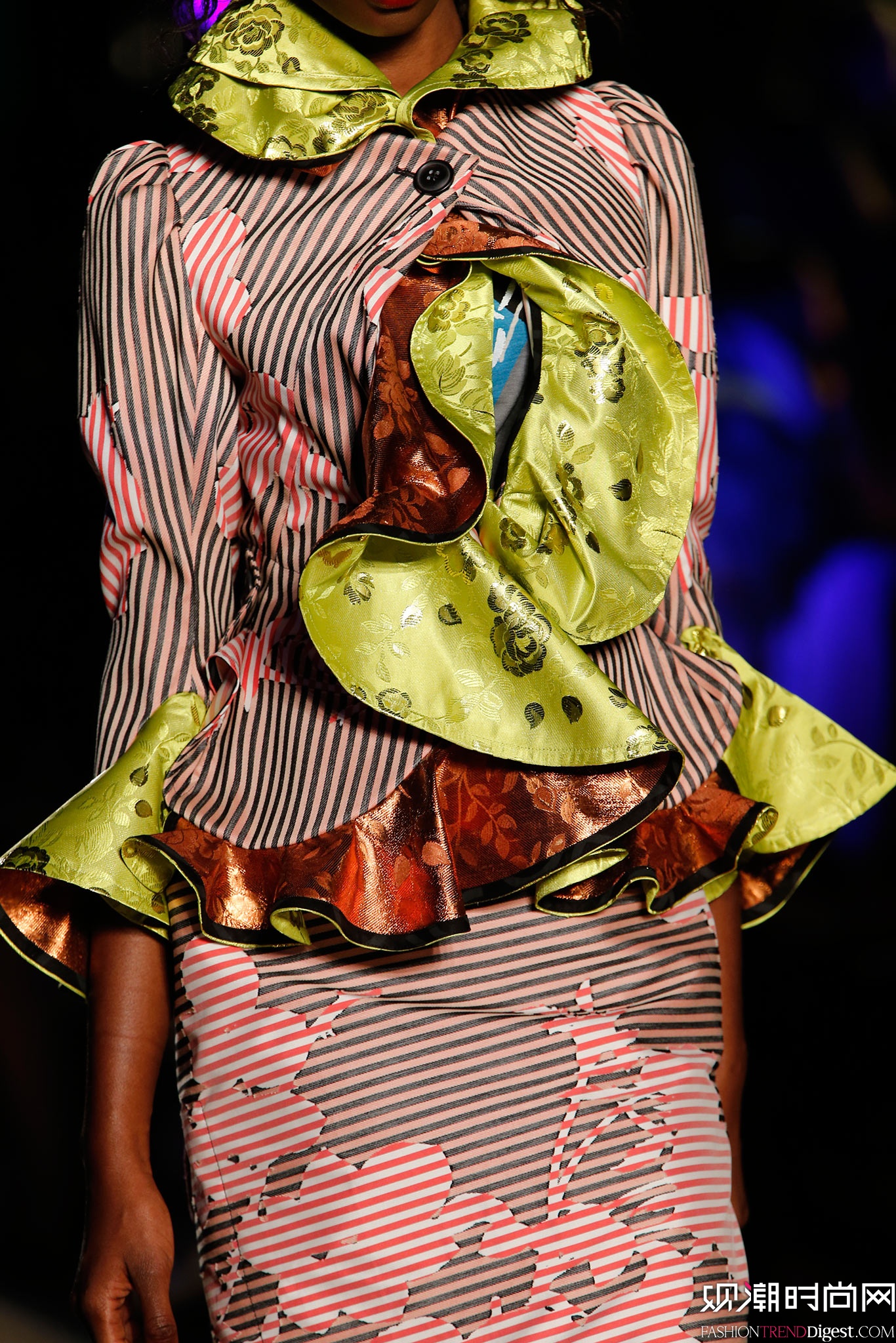 Vivienne Westwood 2015���İ���ʱװ���㳡����ͼƬ