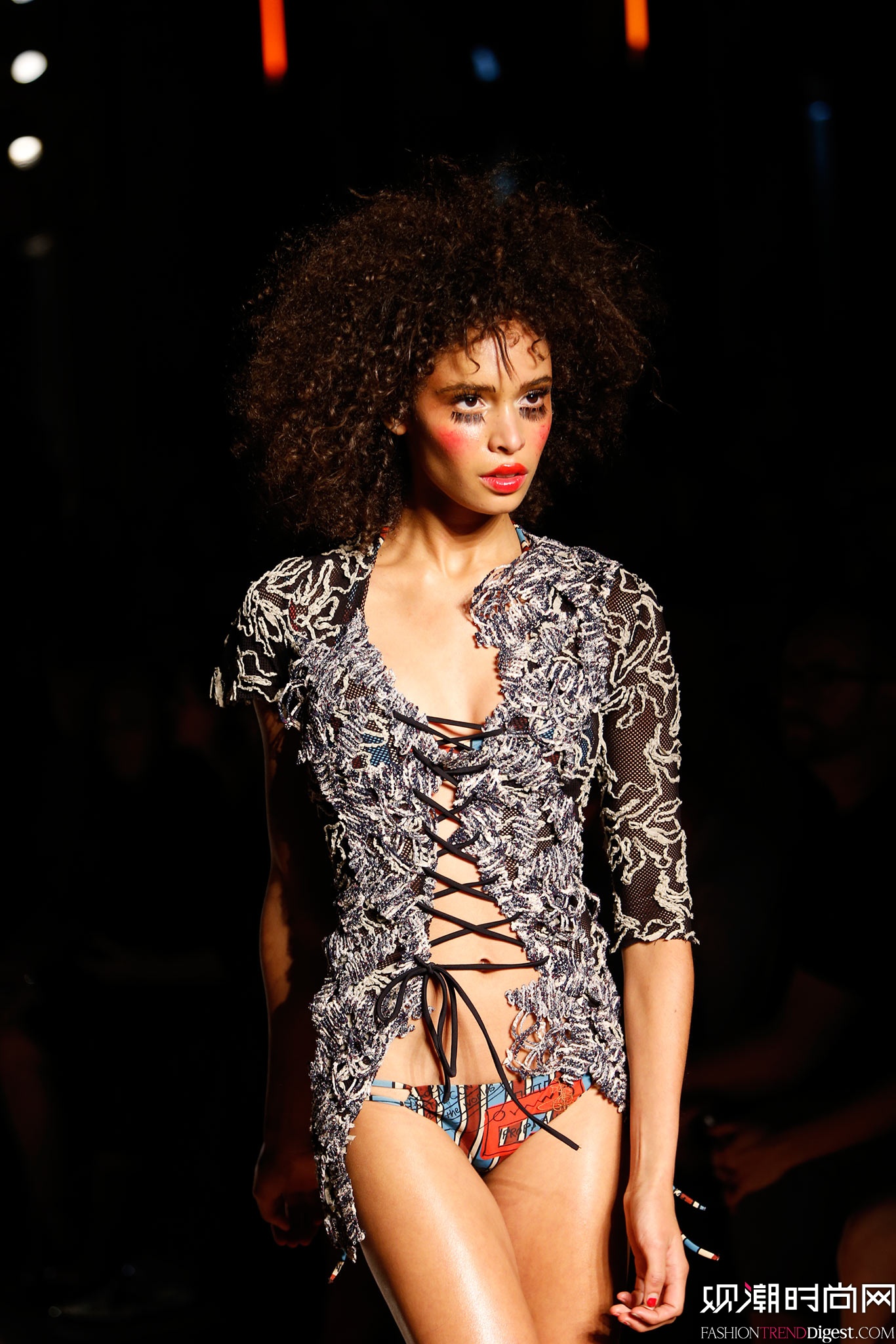 Vivienne Westwood 2015���İ���ʱװ���㳡����ͼƬ