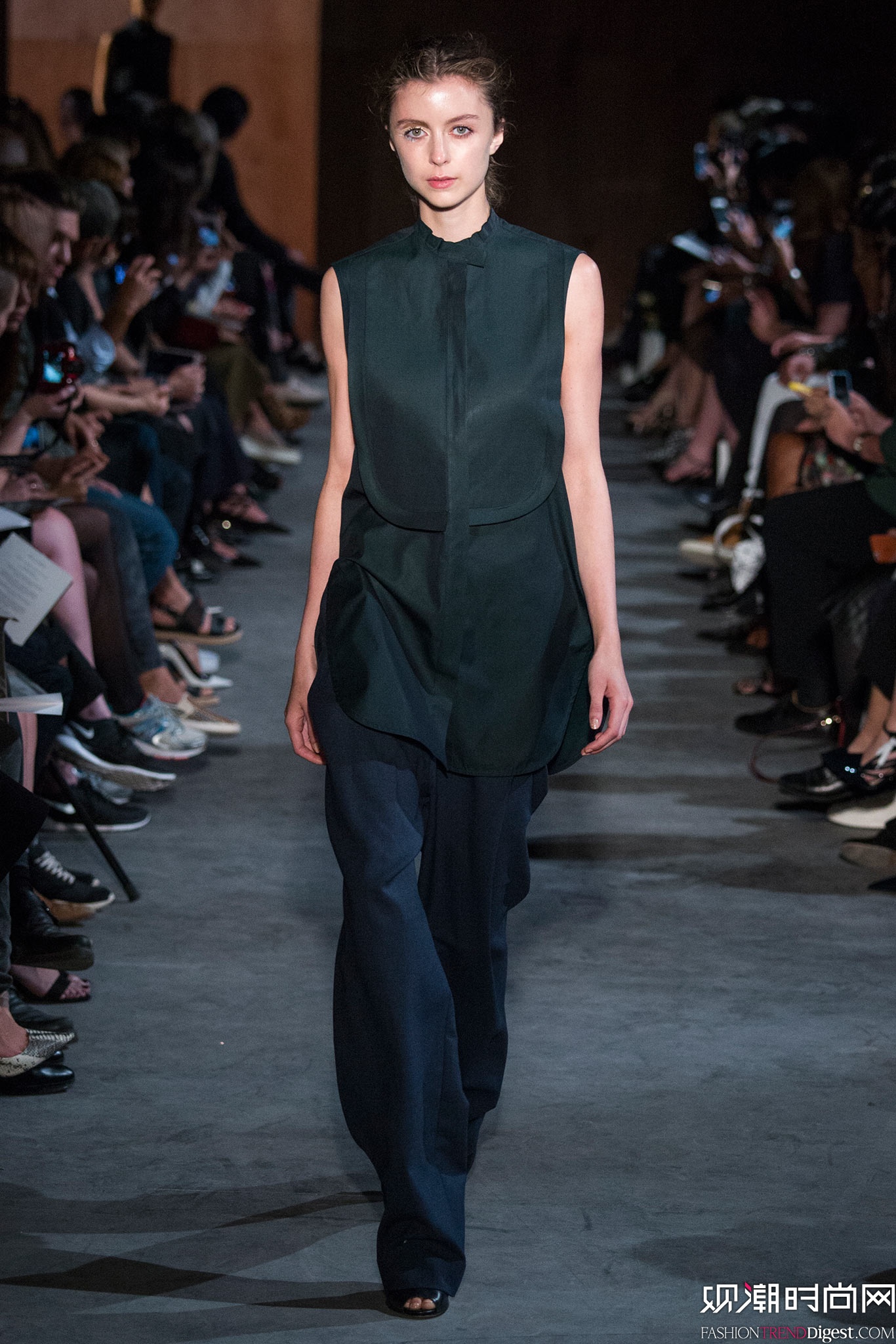 Ellery 2015İrbDƬ