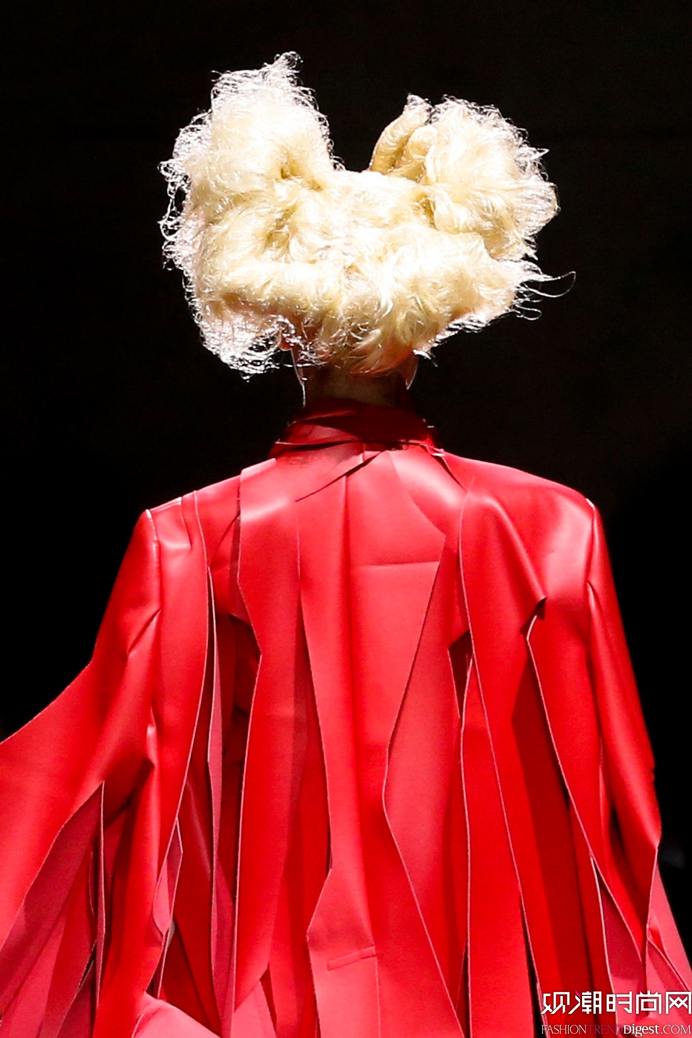 Comme Des Garçons 2015İŮװ㳡ͼƬ