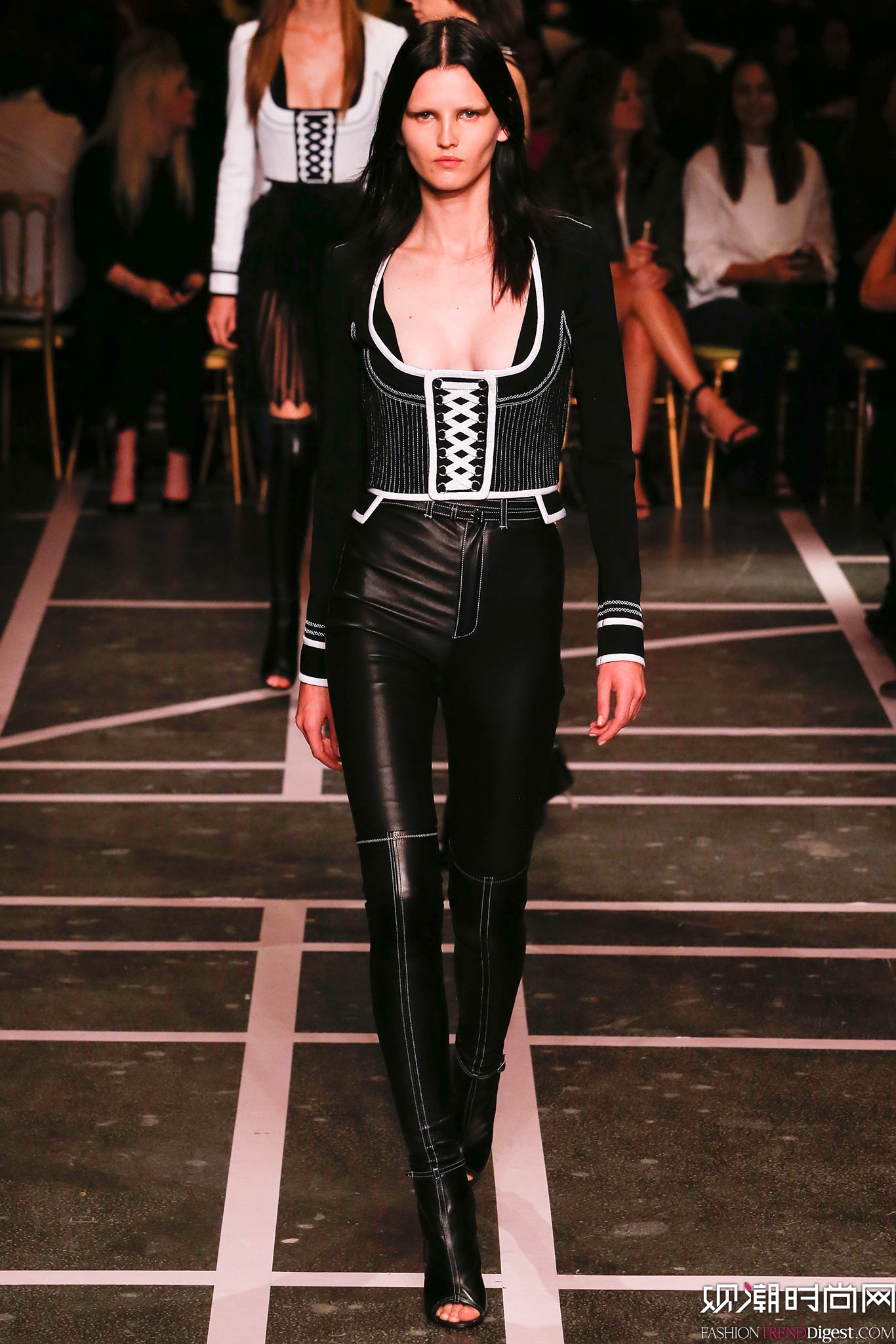 Givenchy 2015İŮb(chng)DƬ