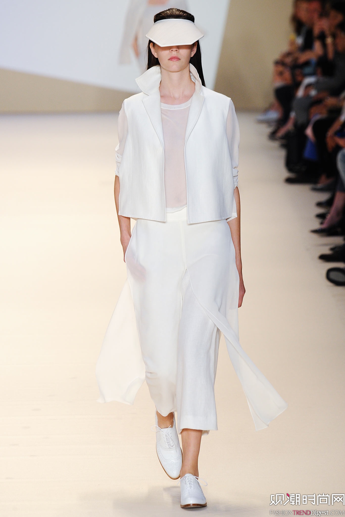 Akris 2015İr(sh)b(chng)DƬ