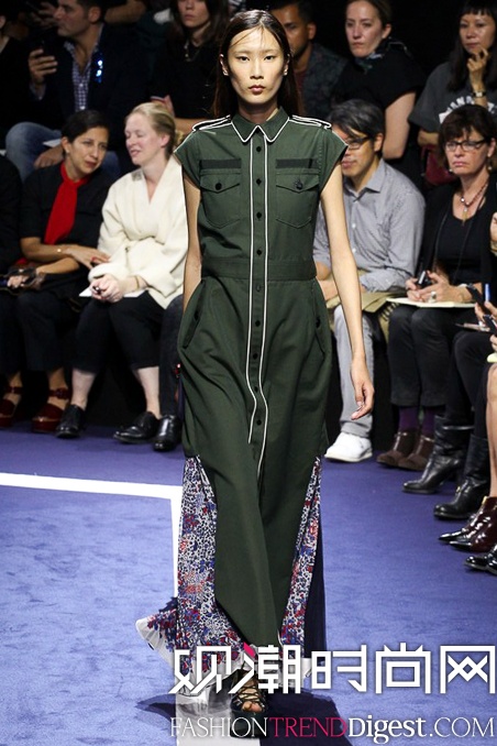 Sacai 2015İrbDƬ