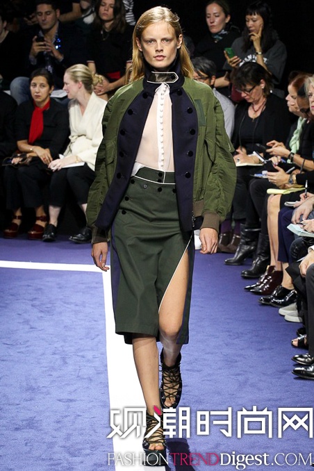 Sacai 2015İrbDƬ