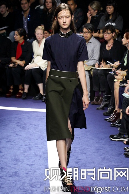 Sacai 2015İrbDƬ