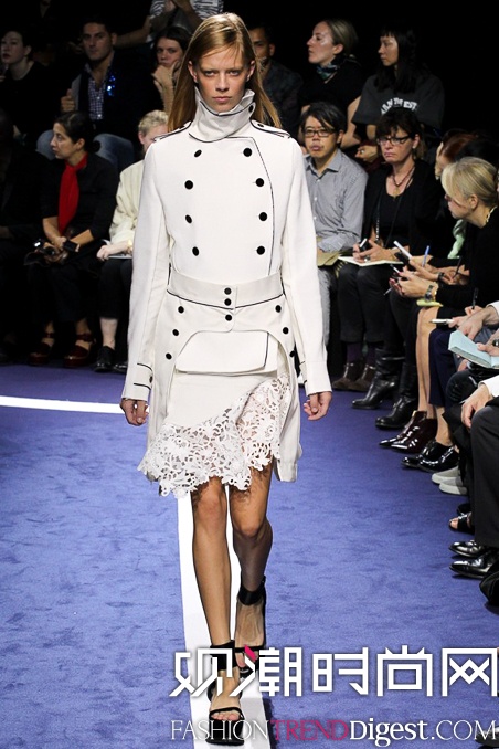 Sacai 2015İr(sh)b(chng)DƬ