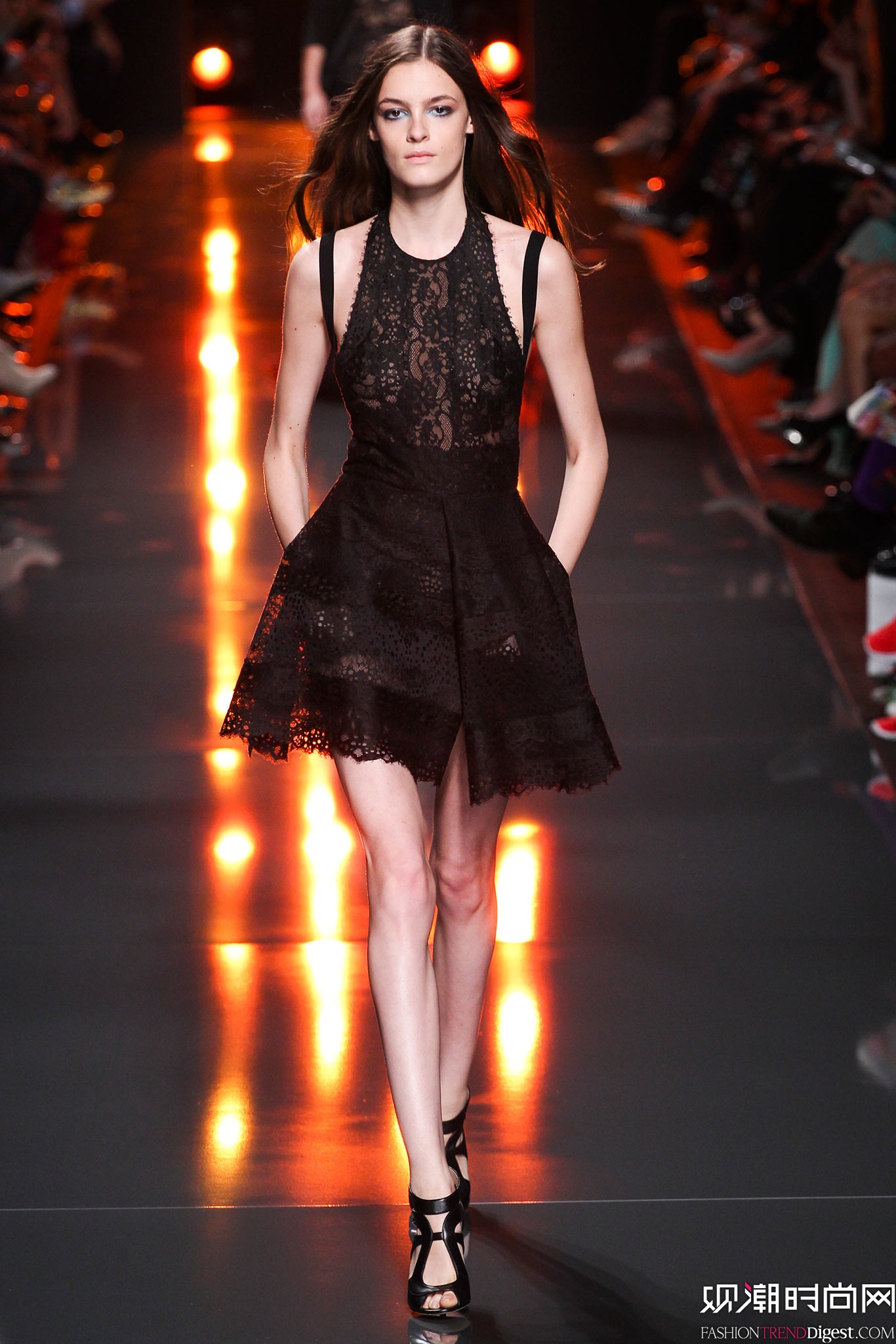 Elie Saab 2015İʱװ㳡ͼƬ