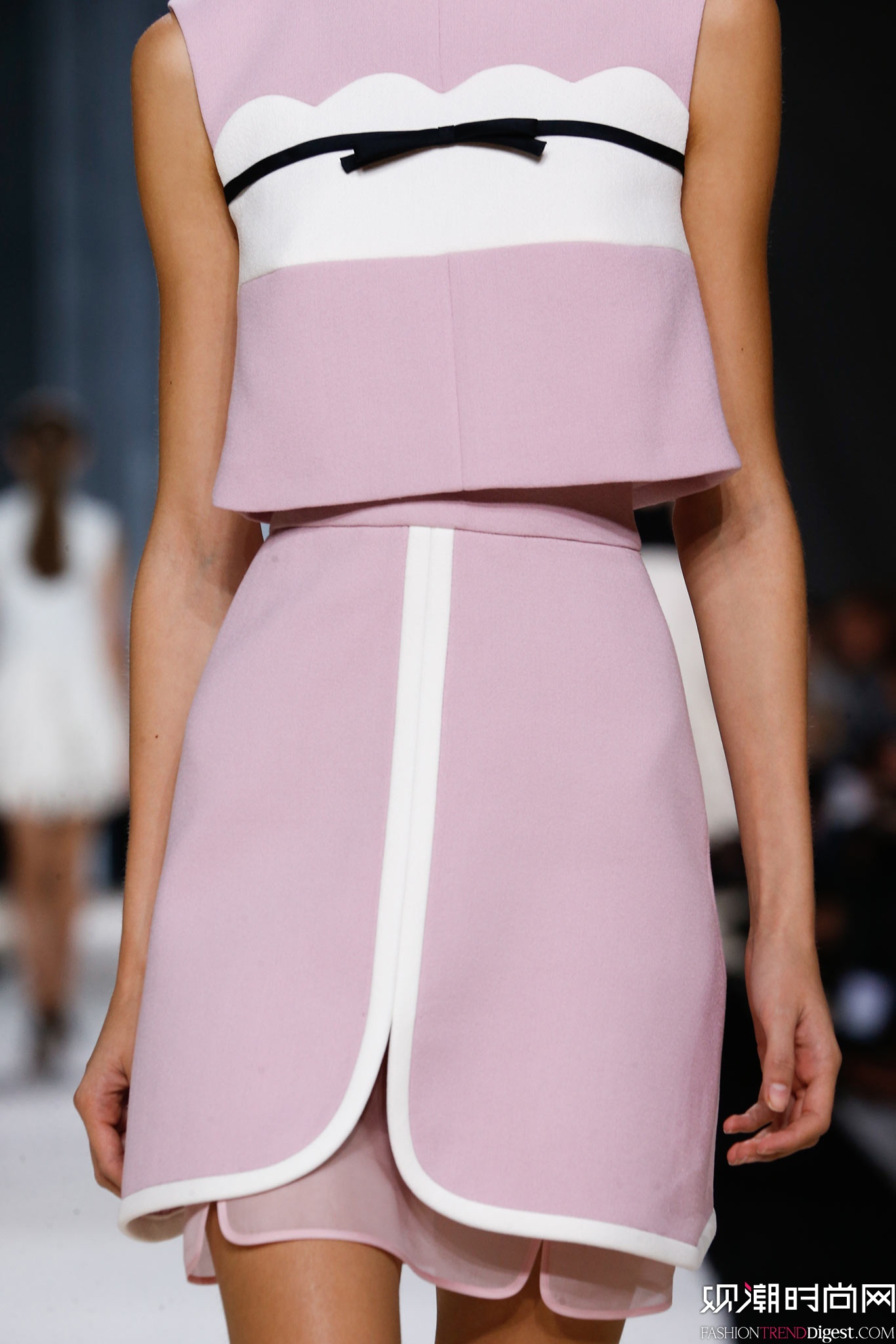 Giambattista Valli 2015İʱװ㳡ͼƬ