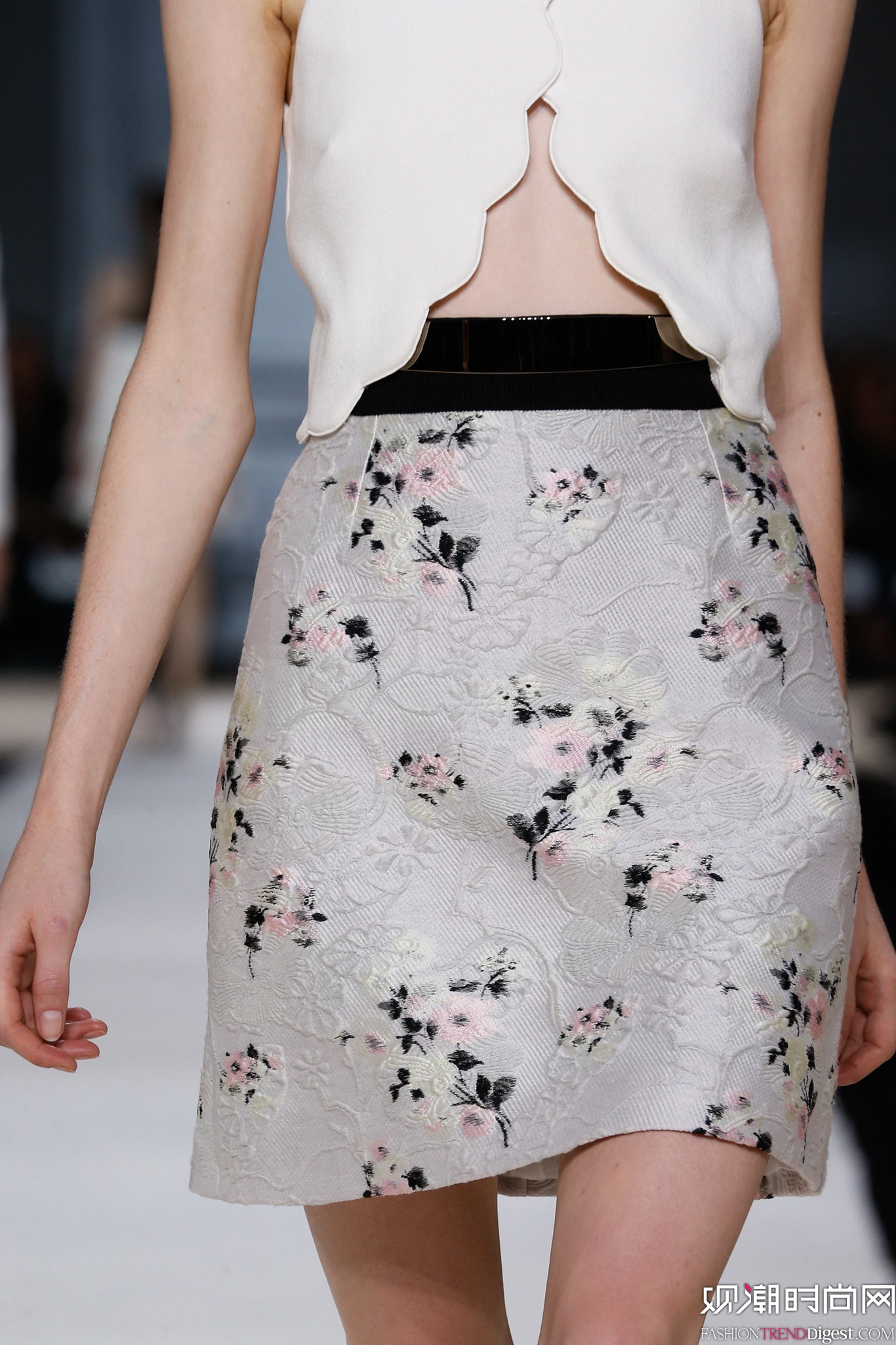 Giambattista Valli 2015İʱװ㳡ͼƬ