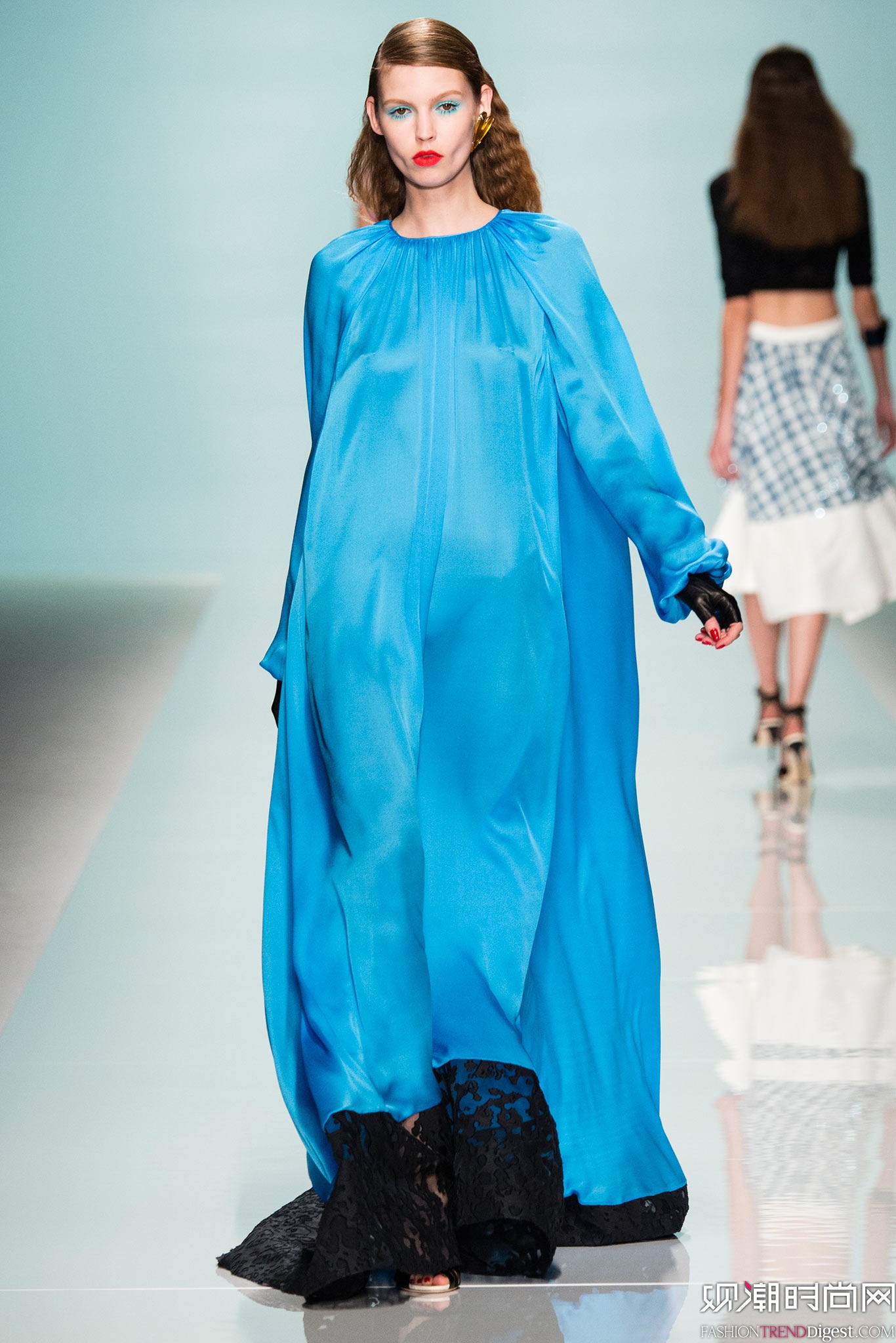 Emanuel Ungaro 2015İrbDƬ