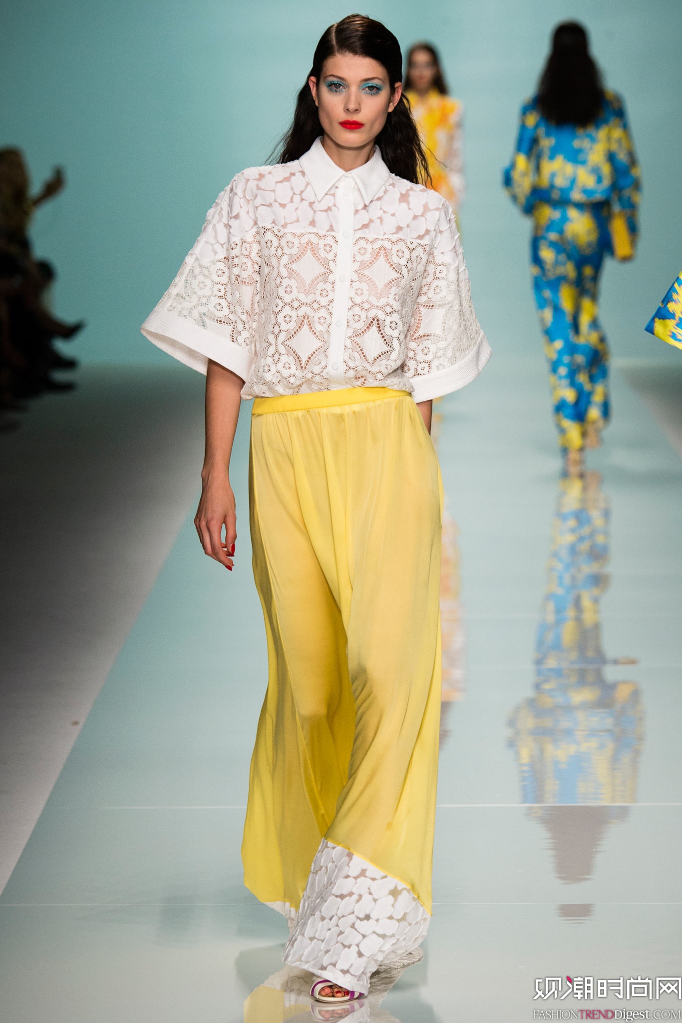 Emanuel Ungaro 2015İrbDƬ