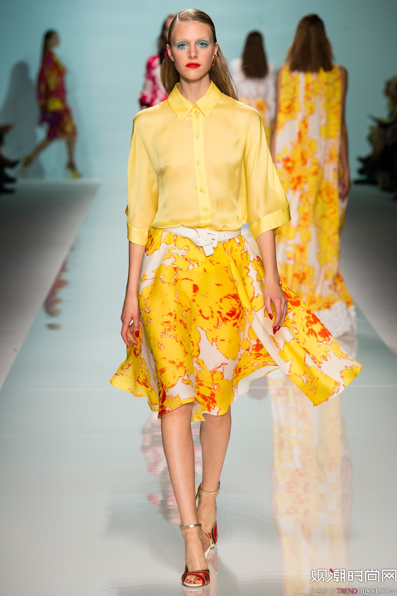 Emanuel Ungaro 2015İrbDƬ