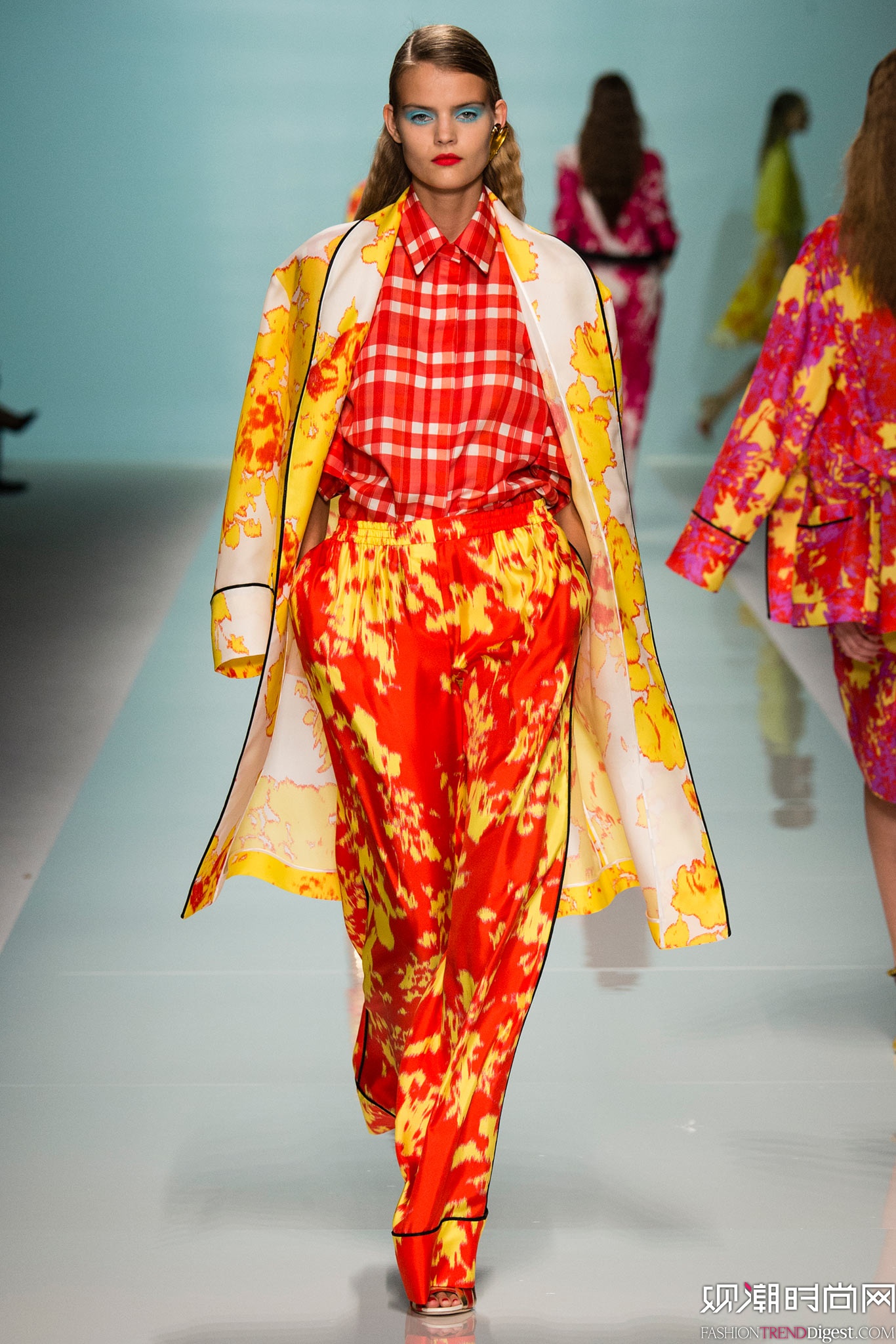 Emanuel Ungaro 2015İrbDƬ
